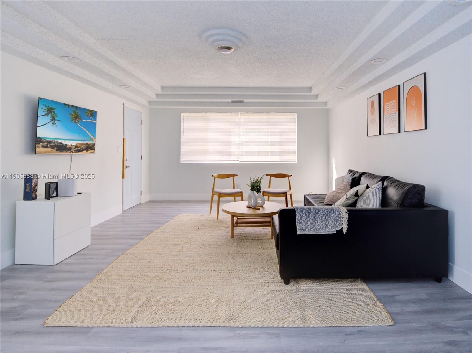 See details 2703 5 / 3 2856 sq. ft. $ 2025-10-30 0 Photo