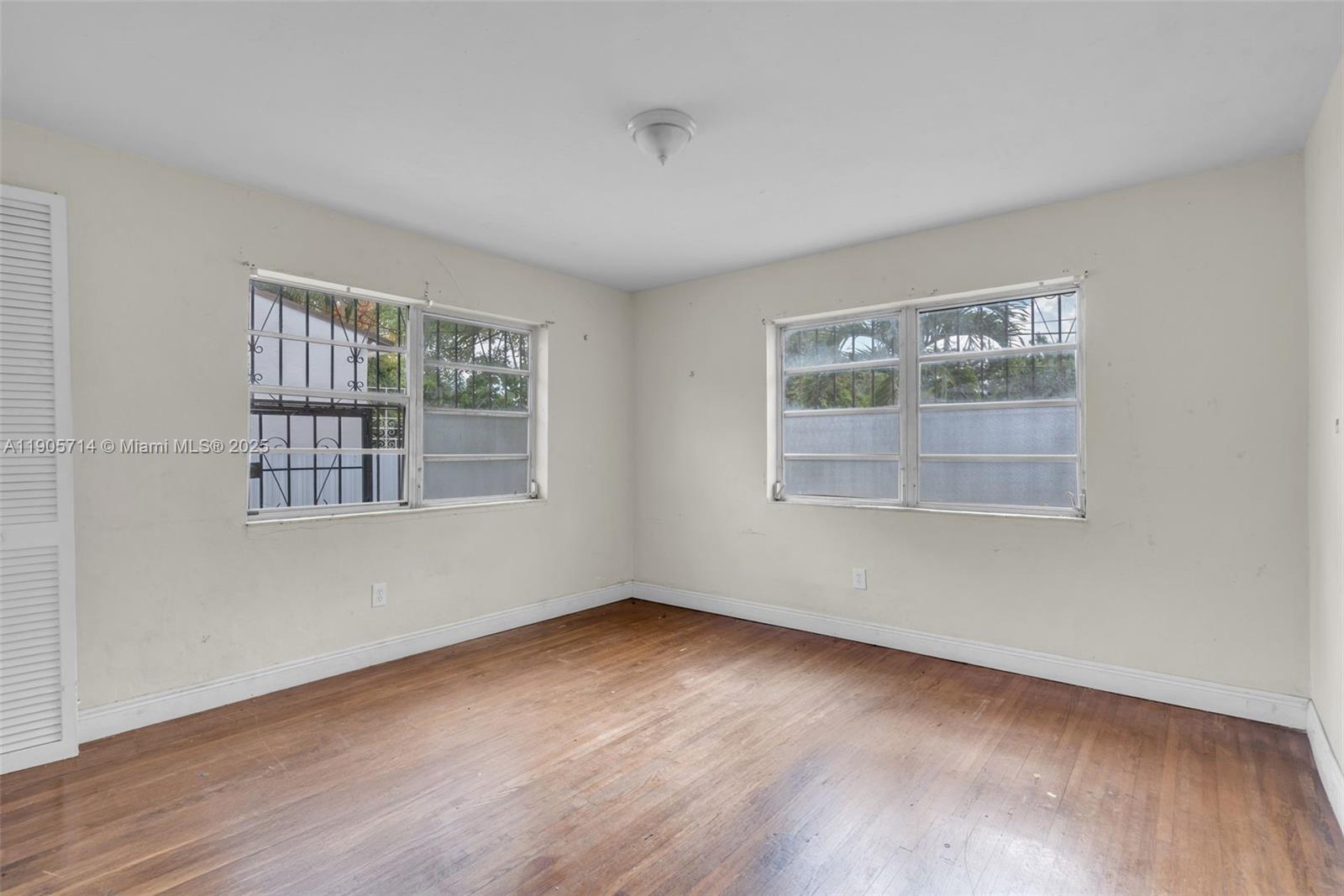   /  2356 sq. ft. $ 2025-10-30 0 Photo