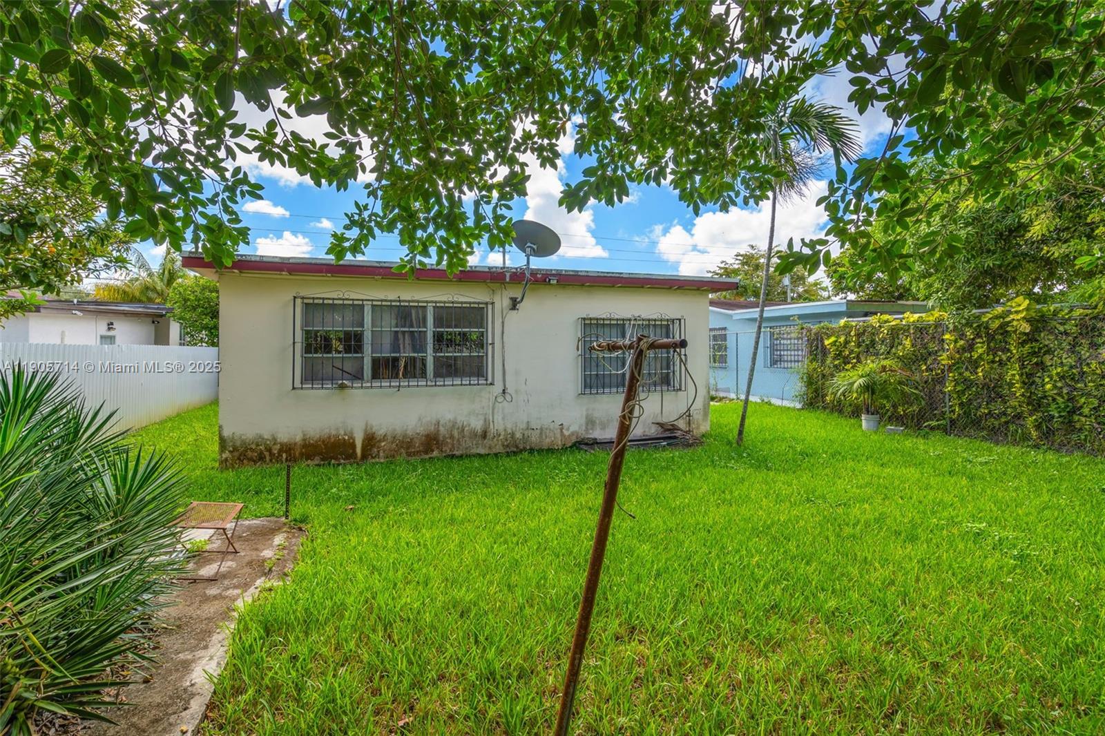   /  2356 sq. ft. $ 2025-10-30 0 Photo