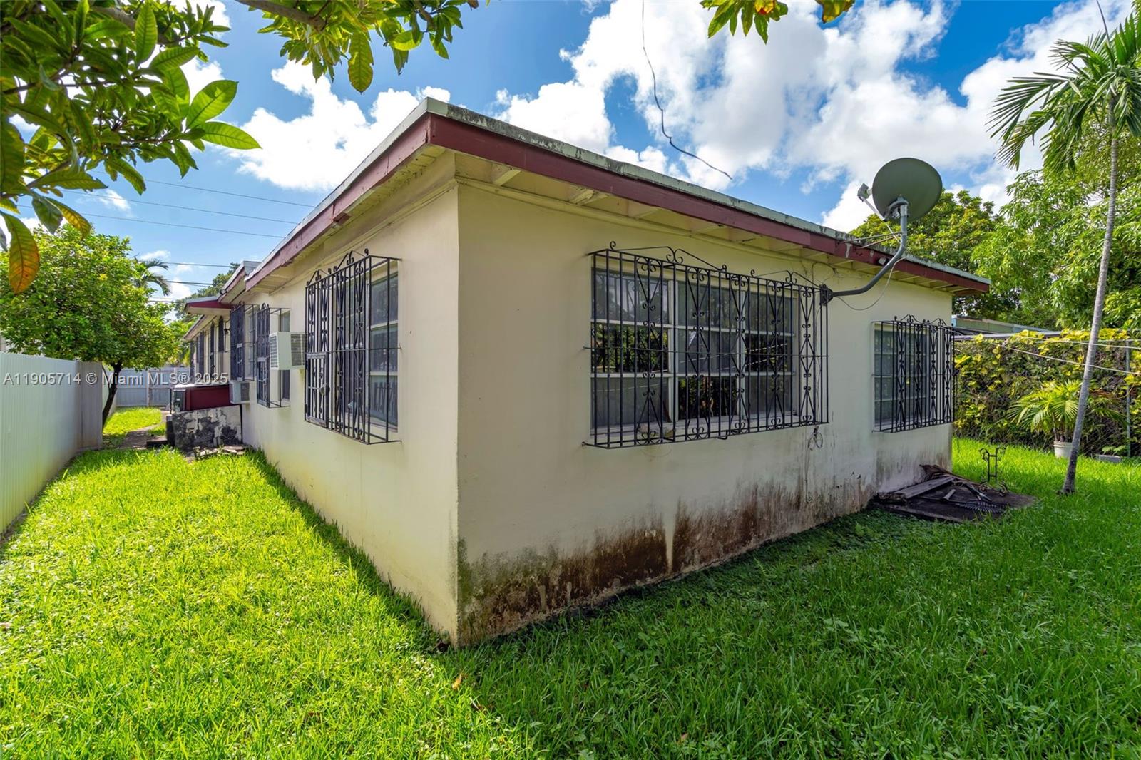   /  2356 sq. ft. $ 2025-10-30 0 Photo