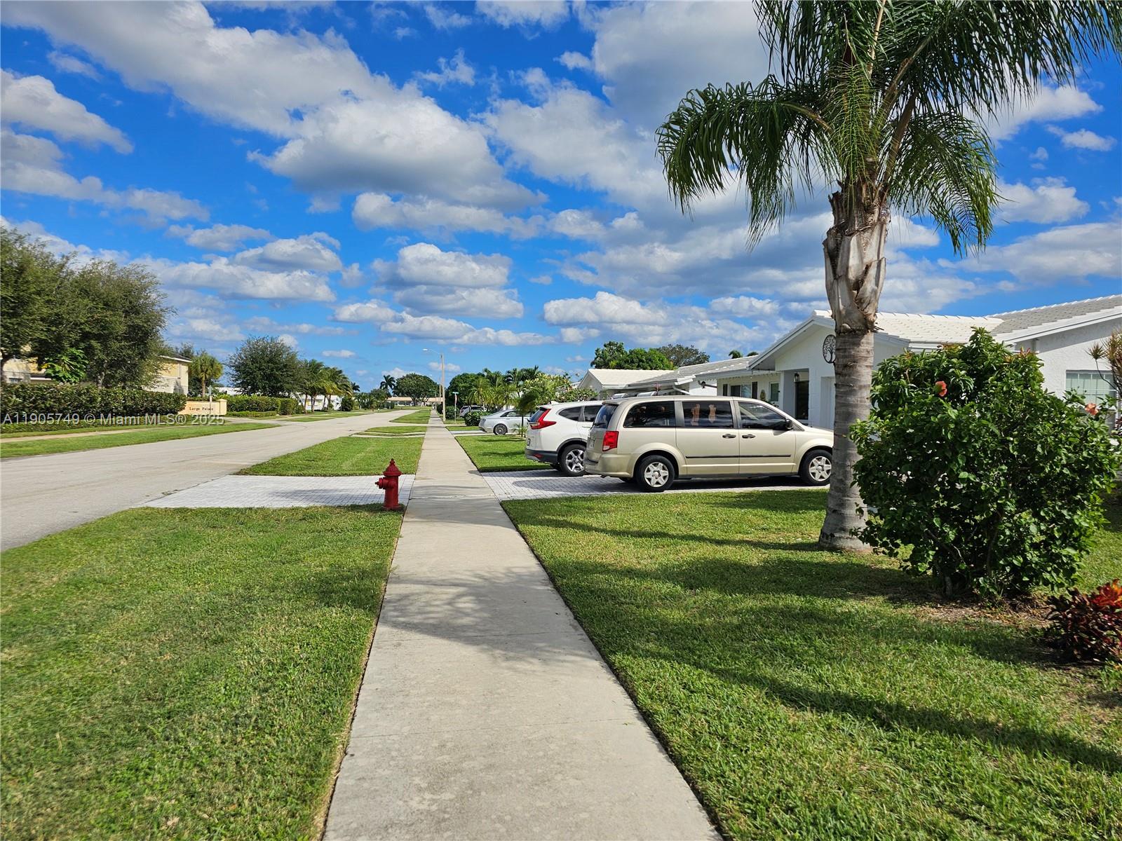 2300 2 / 2 1428 кв.футов $ 2025-10-30 0 Фото