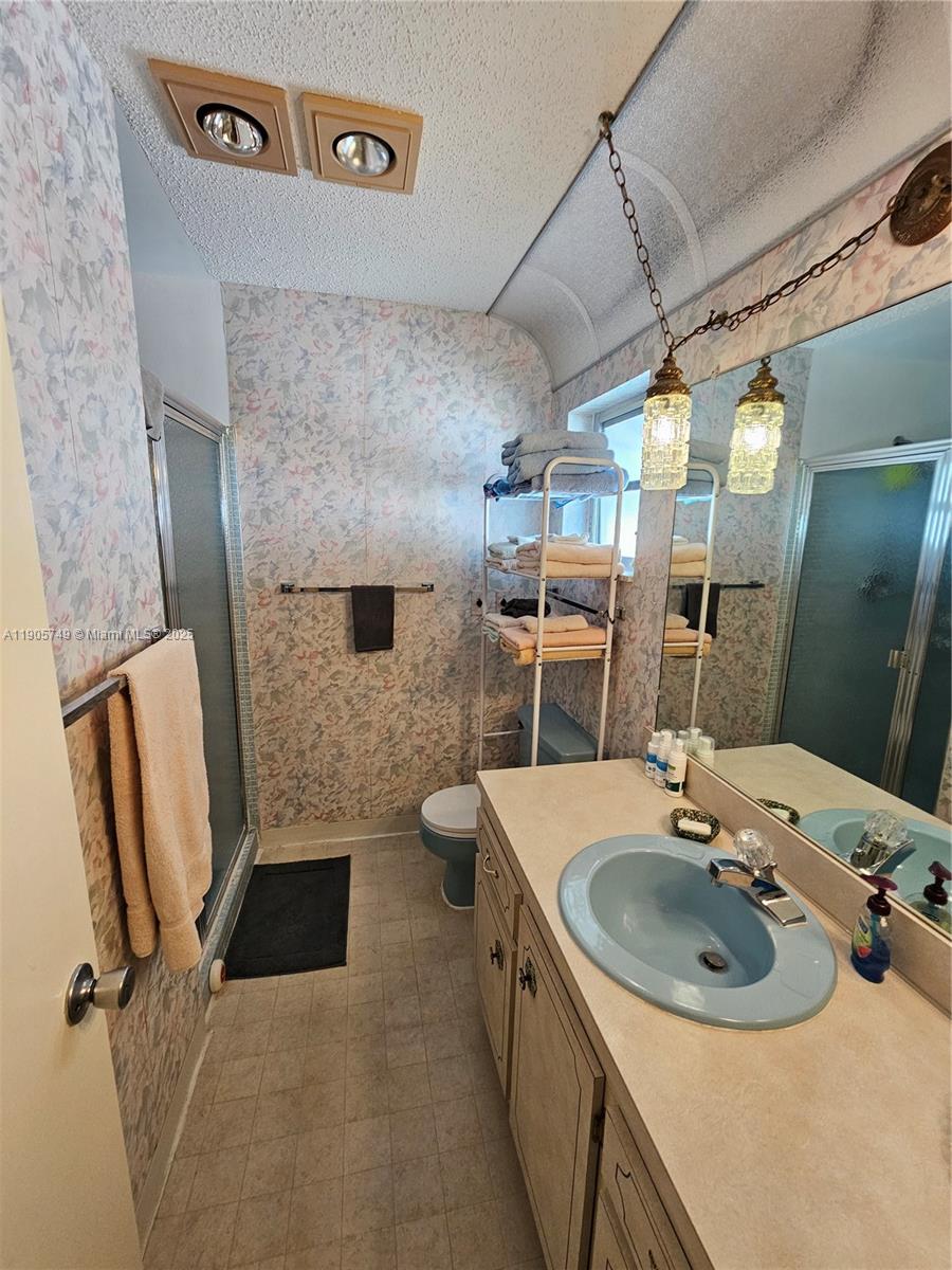 2300 2 / 2 1428 кв.футов $ 2025-10-30 0 Фото