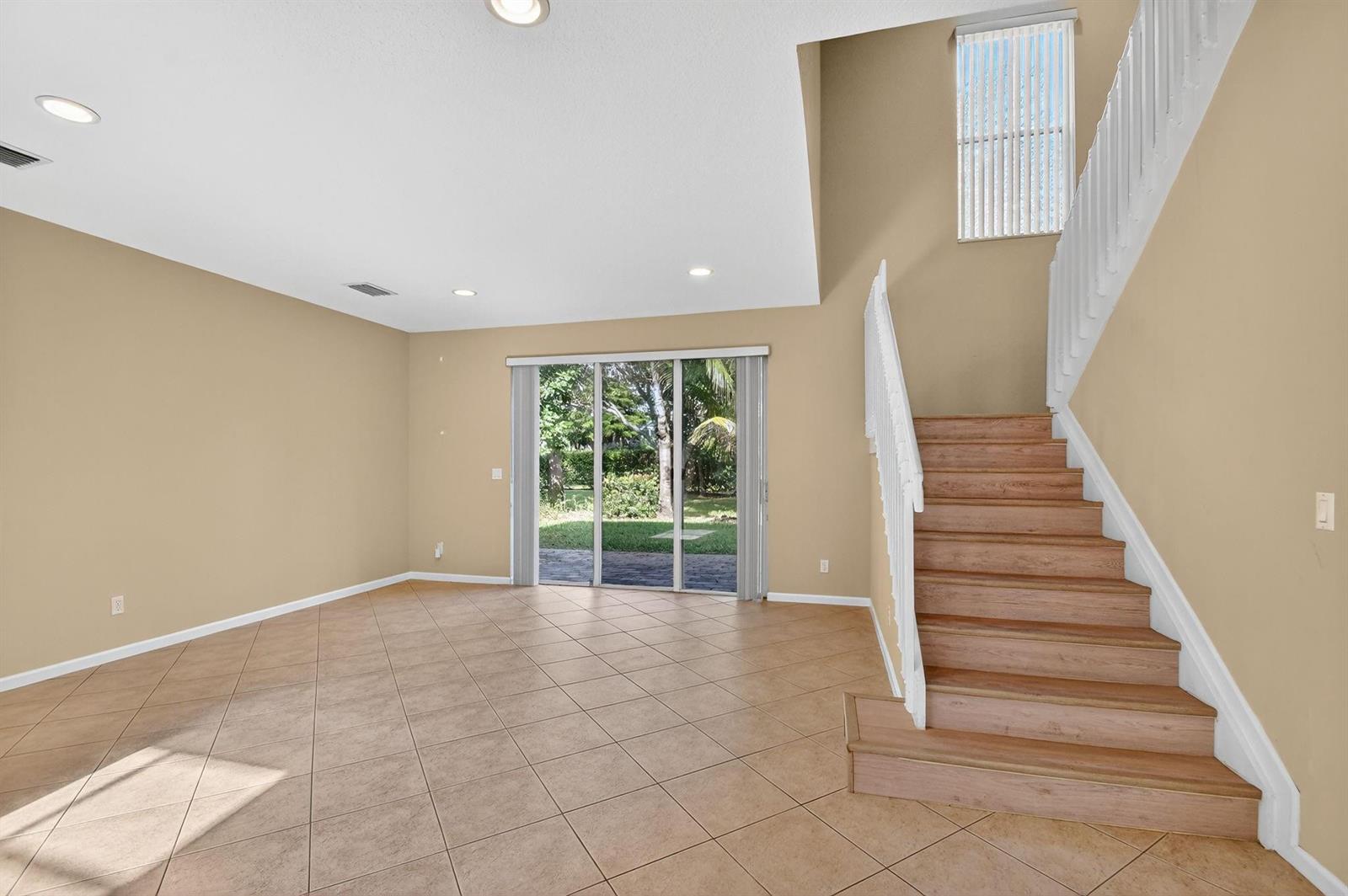 9393 7 / 5 4096 sq. ft. $ 2026-06-24 0 Photo