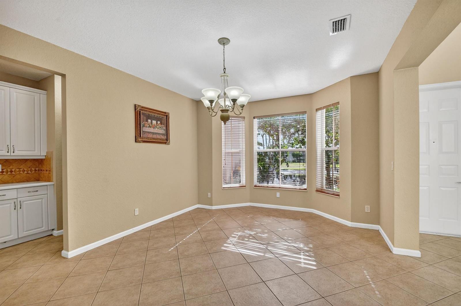 9393 7 / 5 4096 sq. ft. $ 2026-06-24 0 Photo