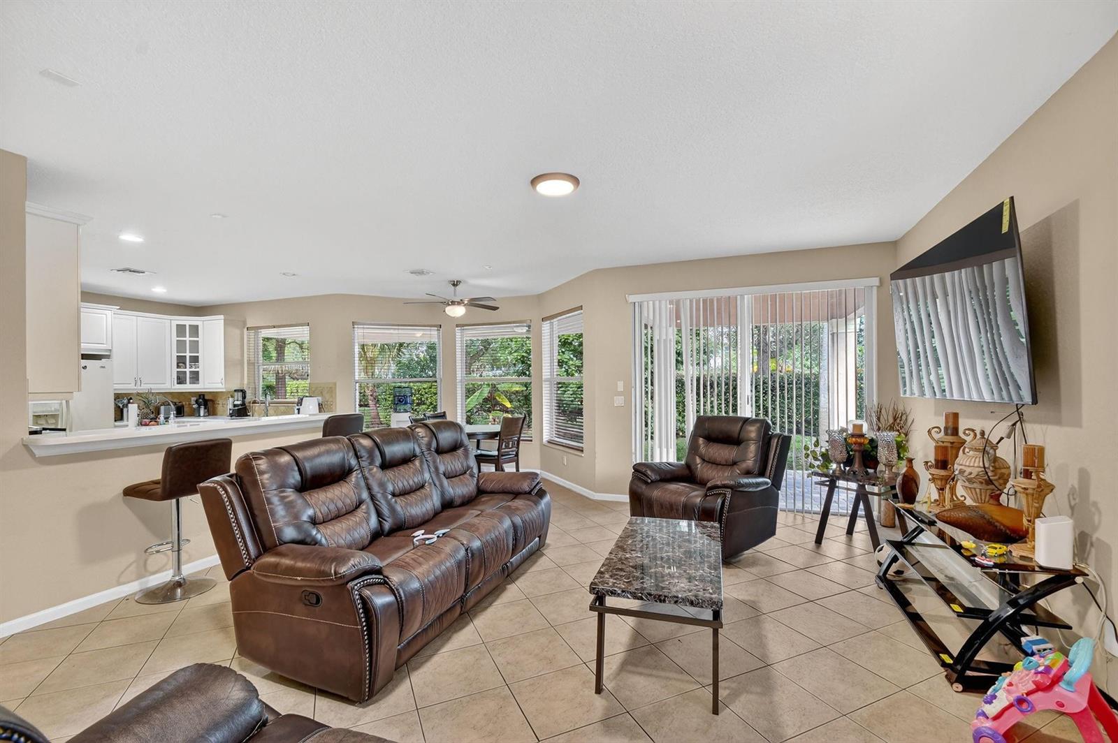 9393 7 / 5 4096 sq. ft. $ 2026-06-24 0 Photo