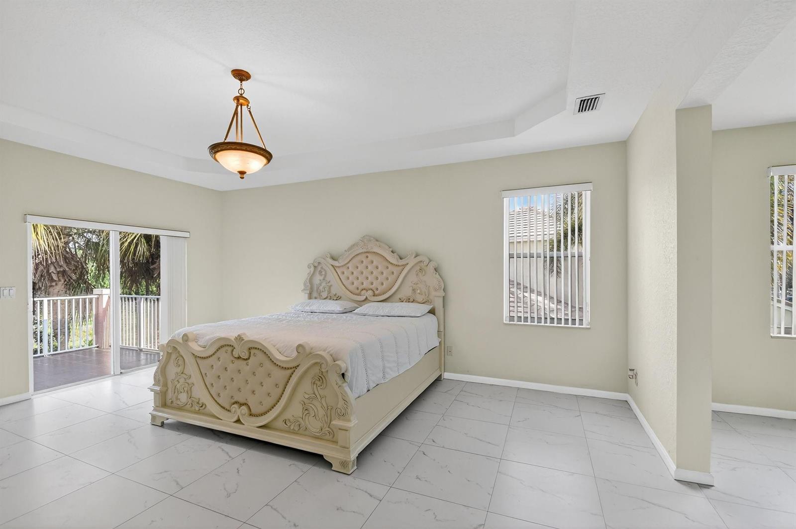 9393 7 / 5 4096 sq. ft. $ 2026-06-24 0 Photo