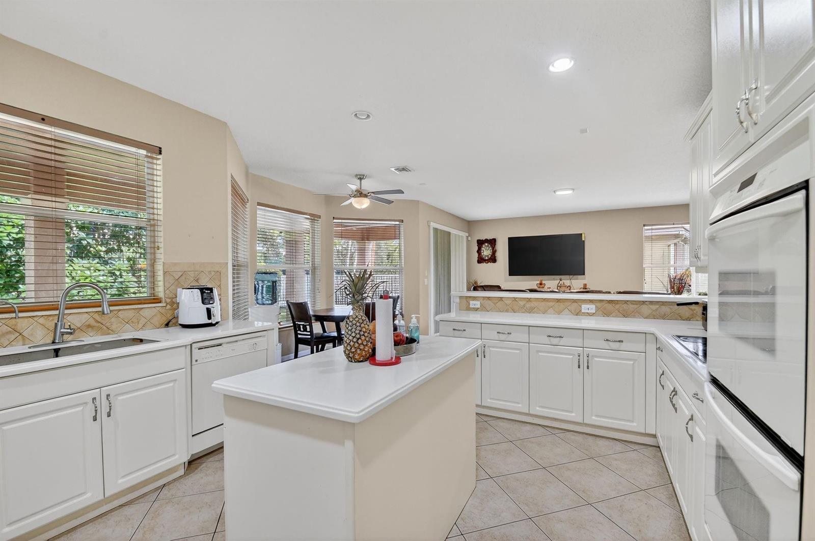 9393 7 / 5 4096 sq. ft. $ 2026-06-24 0 Photo