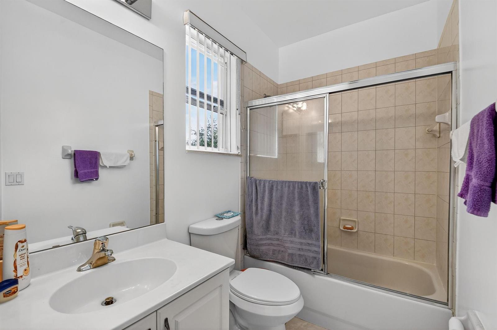 9393 7 / 5 4096 sq. ft. $ 2026-06-24 0 Photo