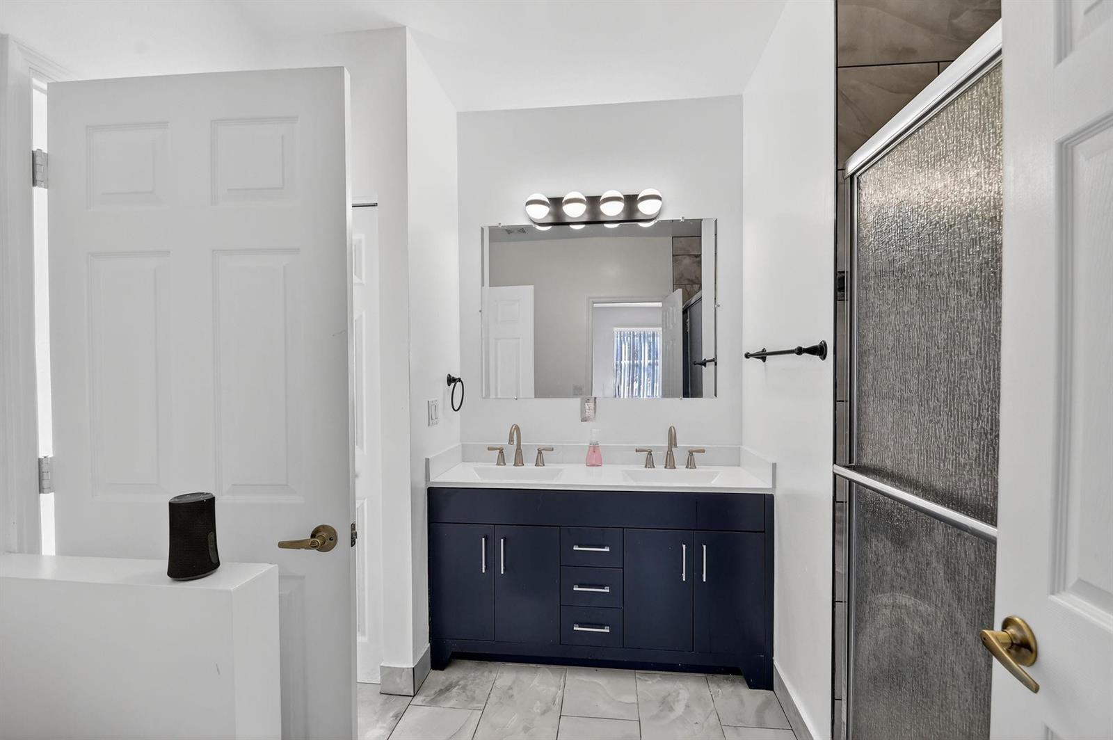 9393 7 / 5 4096 sq. ft. $ 2026-06-24 0 Photo