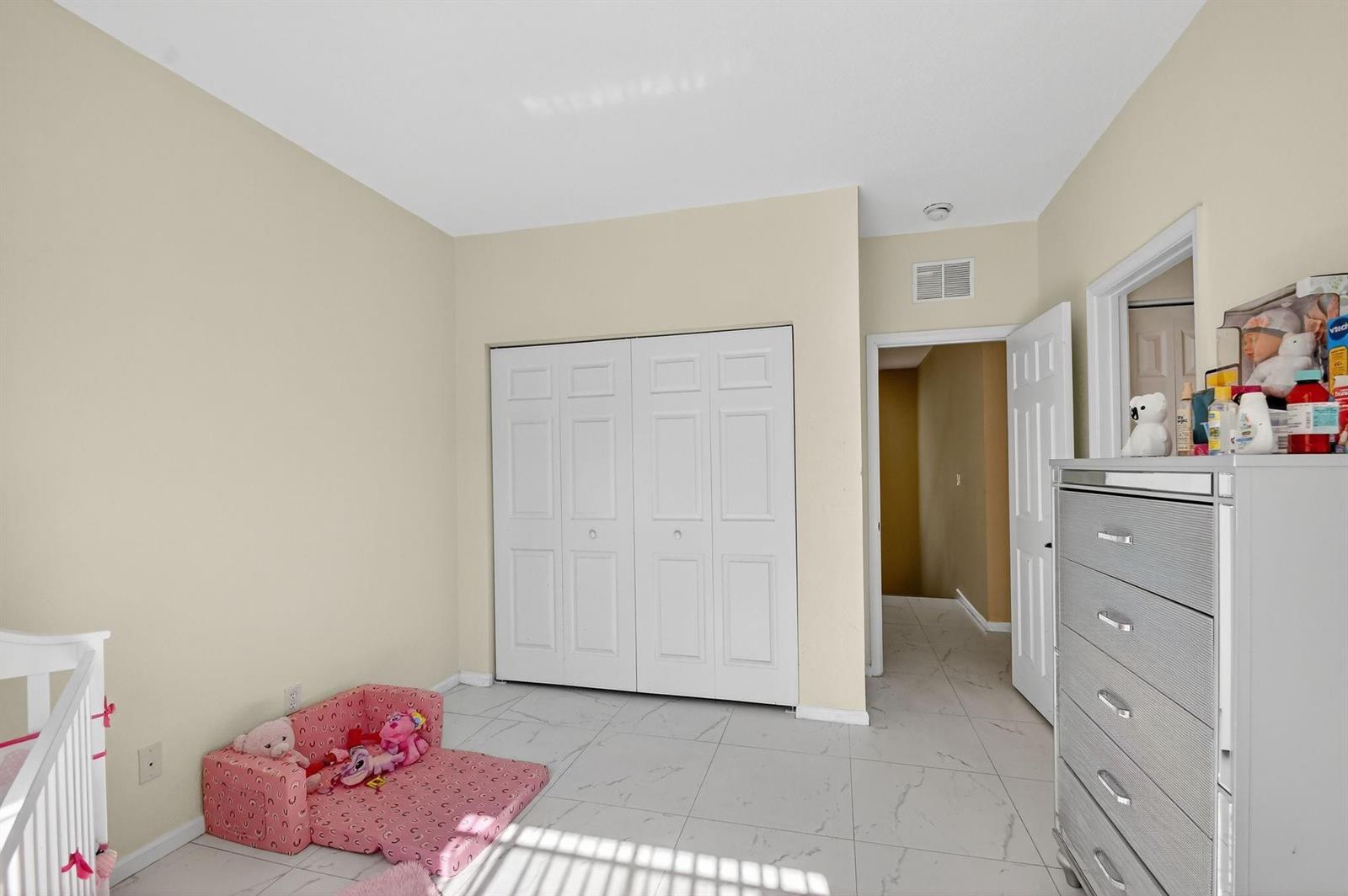 9393 7 / 5 4096 sq. ft. $ 2026-06-24 0 Photo
