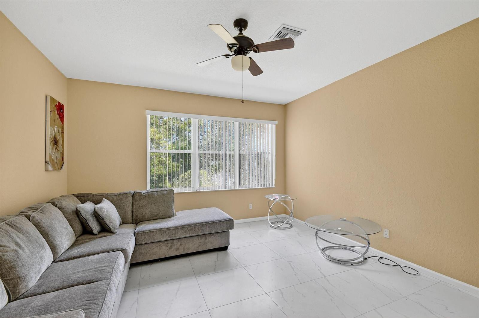 9393 7 / 5 4096 sq. ft. $ 2026-06-24 0 Photo