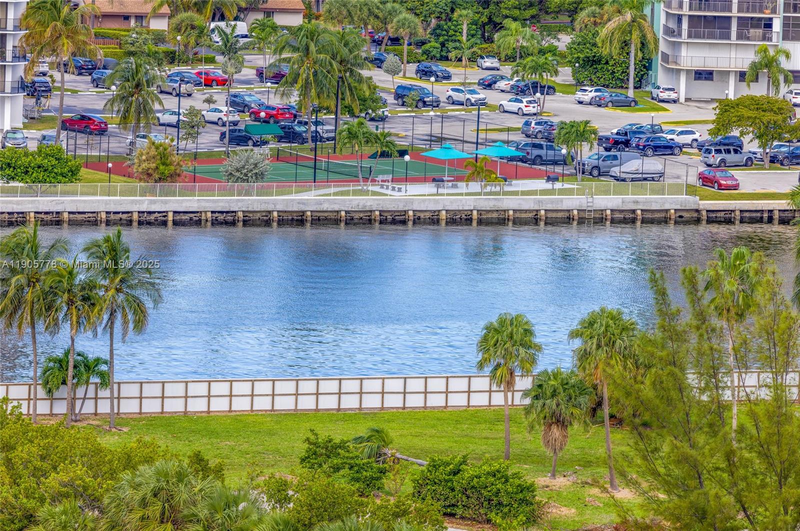 Photo of 3801 Ocean Dr  #15R, Hollywood, Florida, 33019 - 