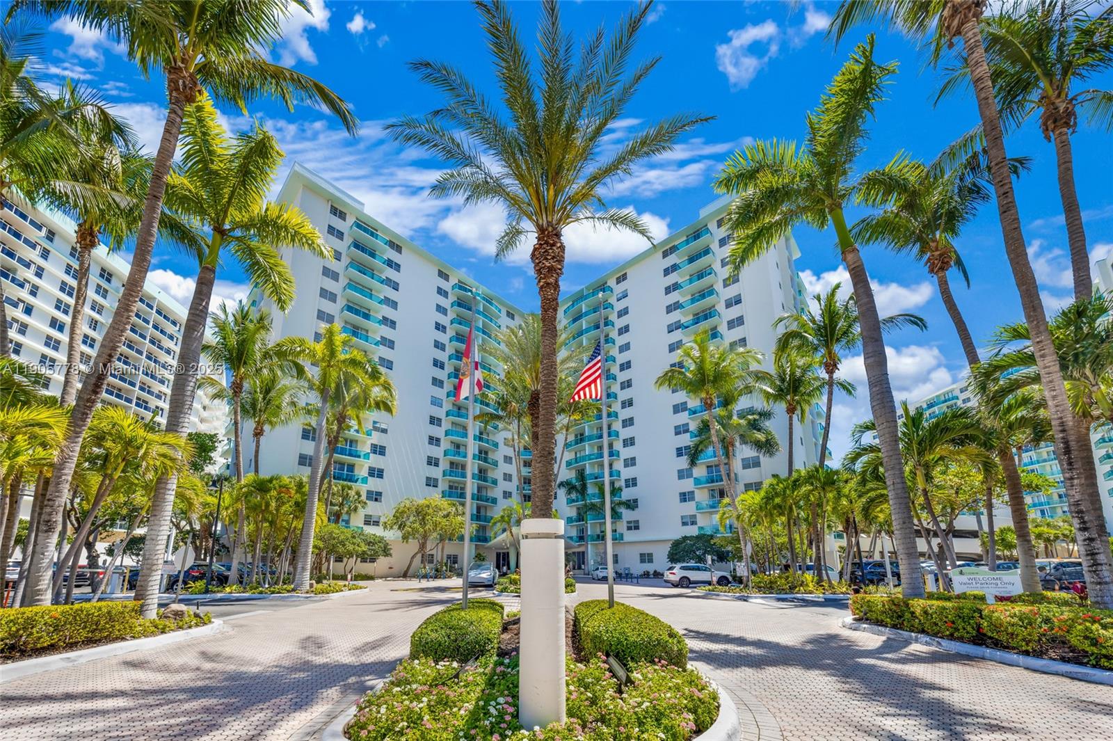 Photo of 3801 Ocean Dr  #15R, Hollywood, Florida, 33019 - 
