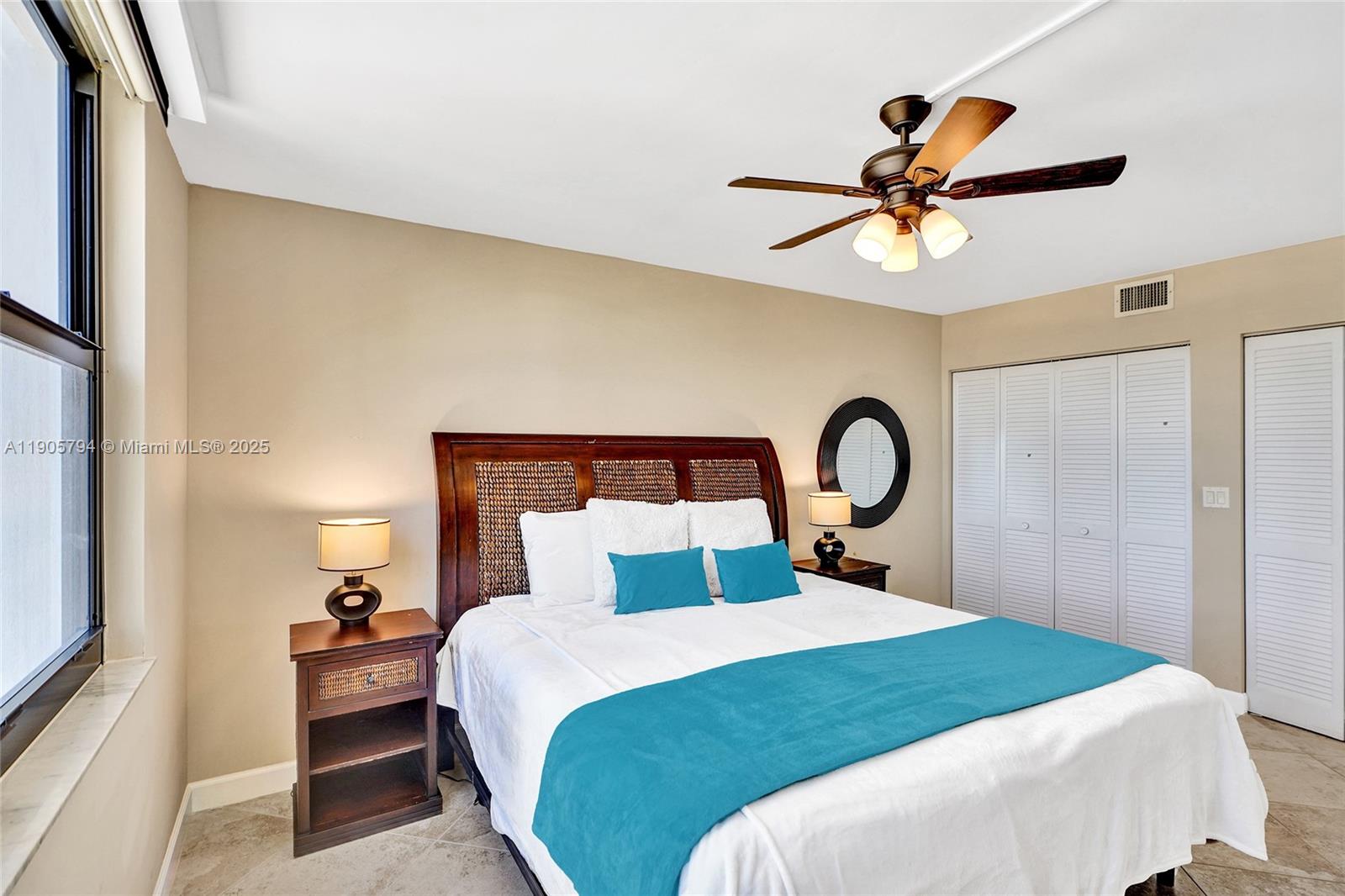 Photo of 2301 Ocean Dr #907, Hollywood, Florida, 33019 -