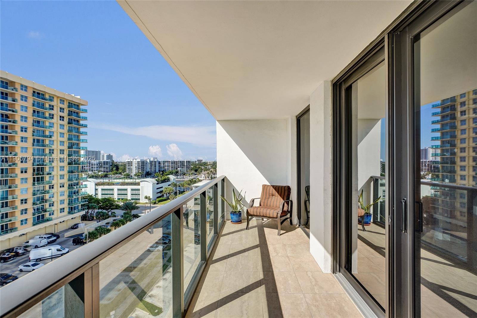 Photo of 2301 Ocean Dr #907, Hollywood, Florida, 33019 -