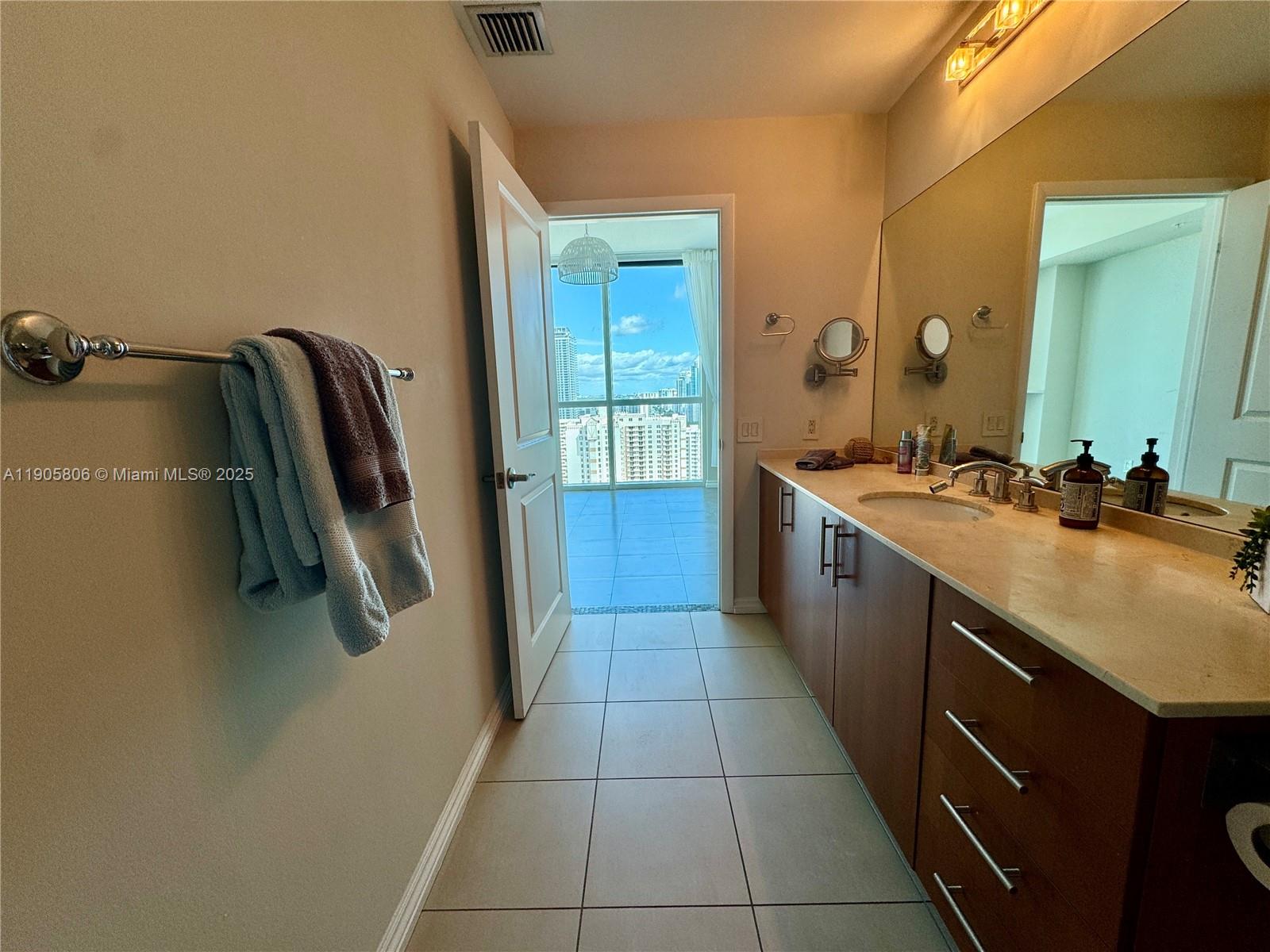 Photo of 1945 Ocean Dr #2311, Hallandale Beach, Florida, 33009 -