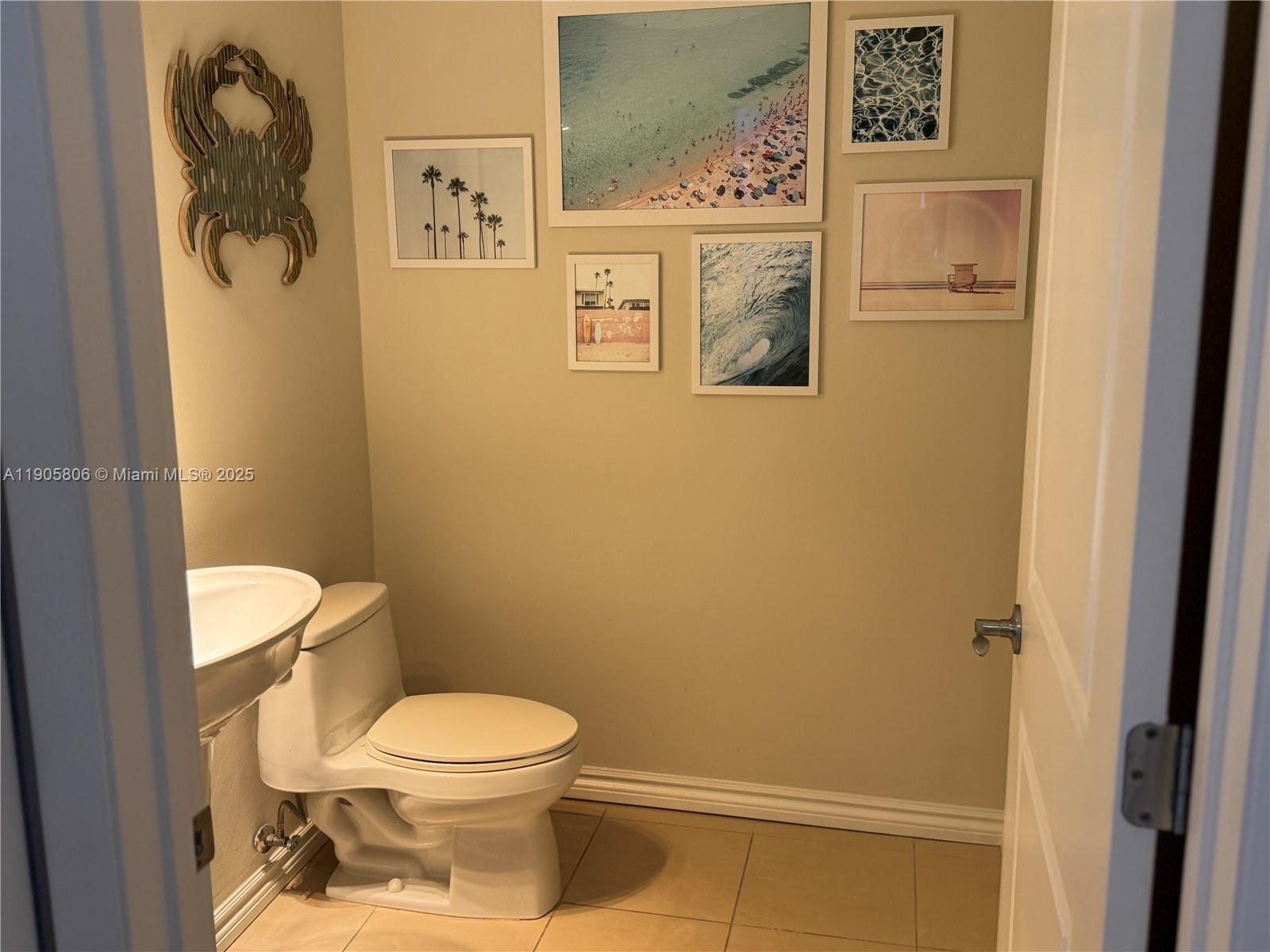 Photo of 1945 Ocean Dr #2311, Hallandale Beach, Florida, 33009 -