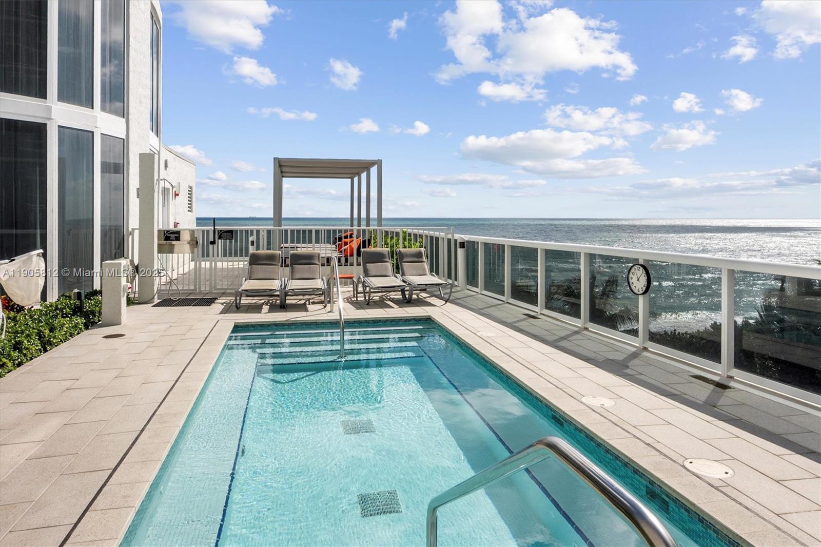 See details 3405 2 / 2 1463 sq. ft. $ 2025-10-30 0 Photo