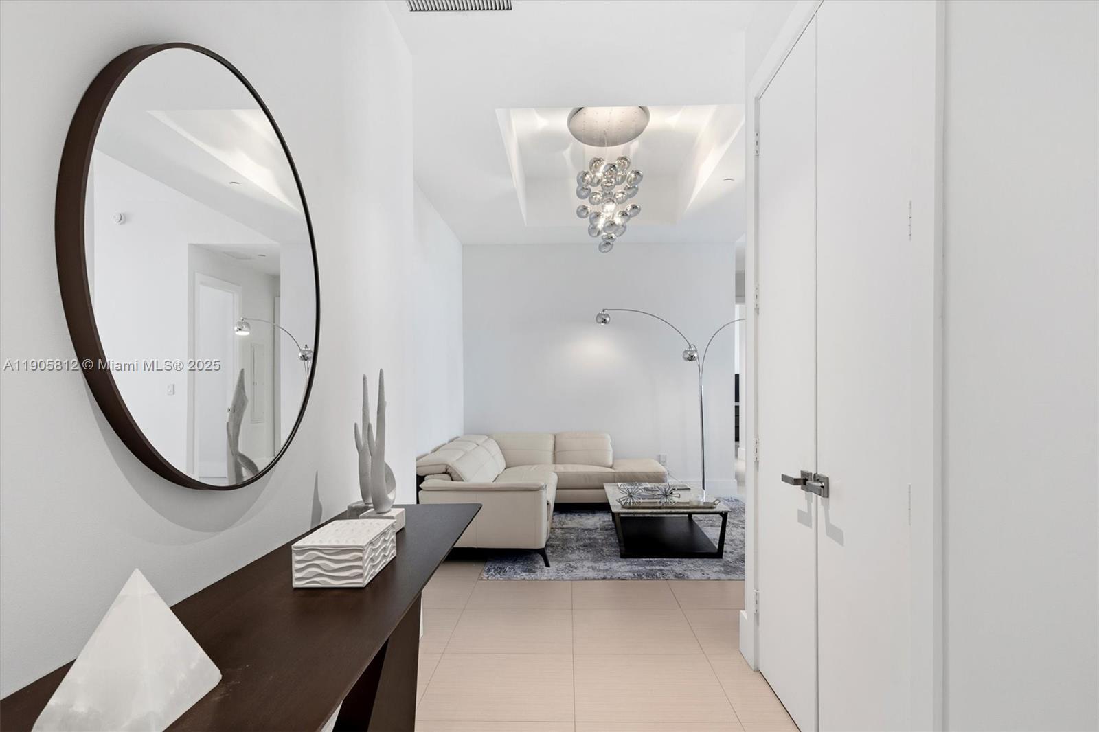 See details 3405 2 / 2 1463 sq. ft. $ 2025-10-30 0 Photo