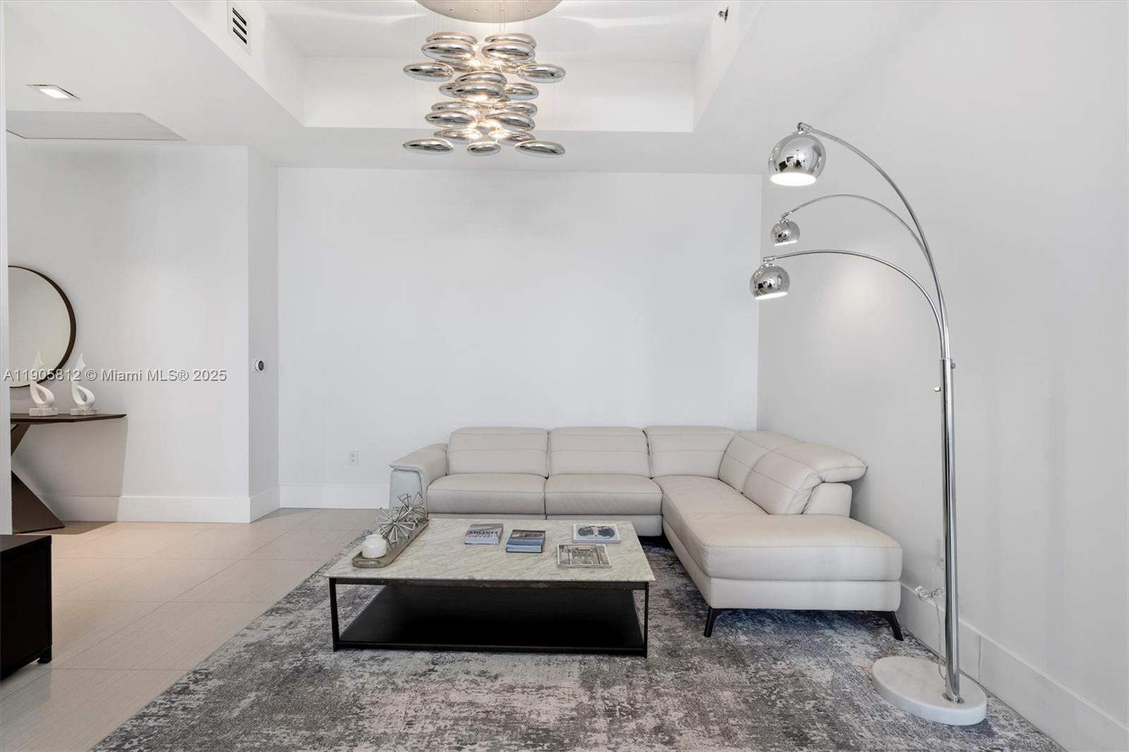 See details 3405 2 / 2 1463 sq. ft. $ 2025-10-30 0 Photo