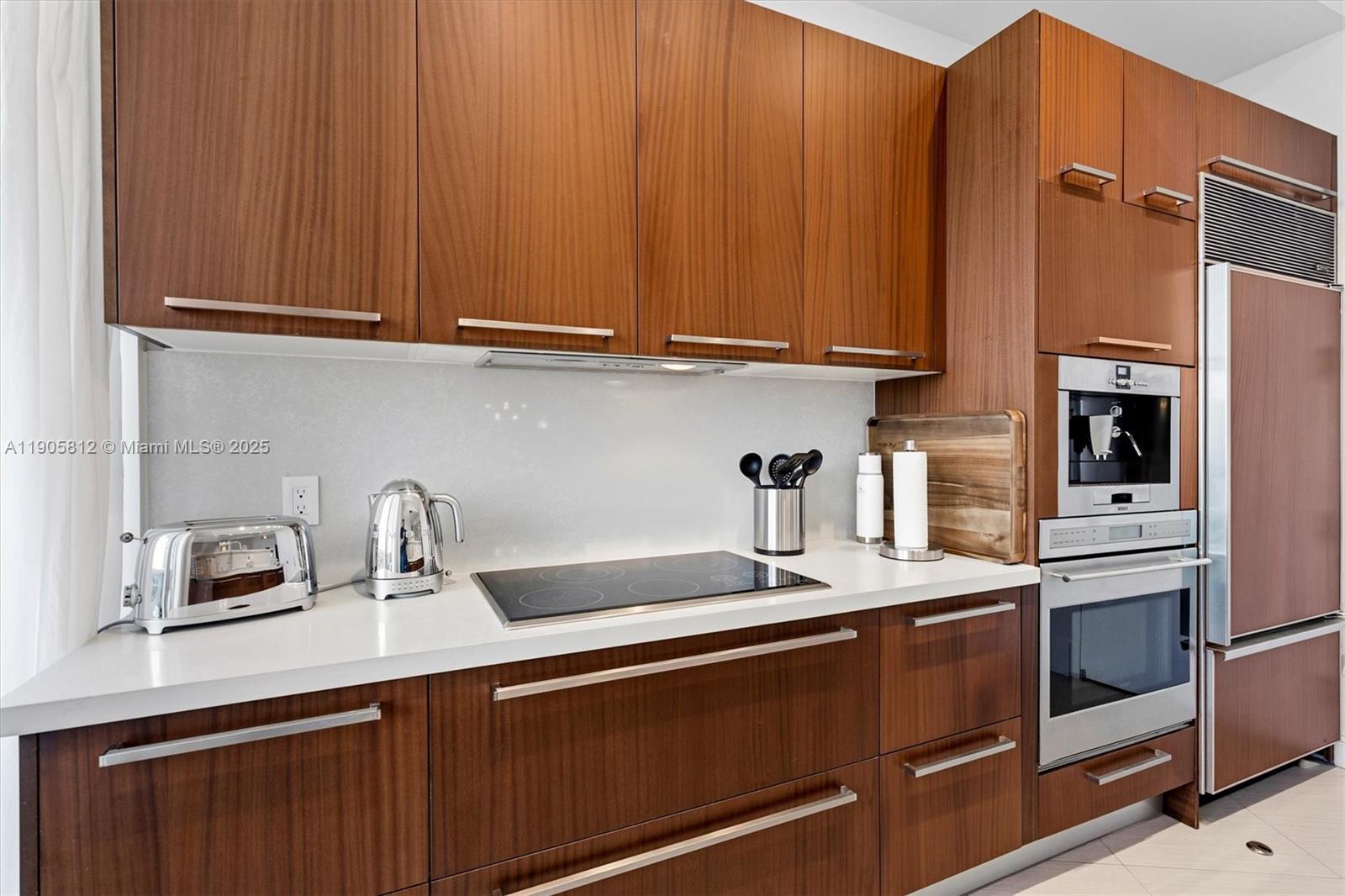 See details 3405 2 / 2 1463 sq. ft. $ 2025-10-30 0 Photo