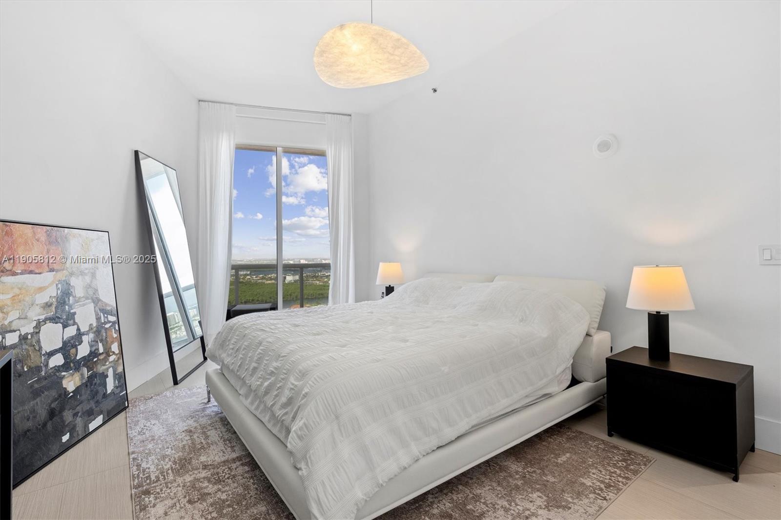 See details 3405 2 / 2 1463 sq. ft. $ 2025-10-30 0 Photo