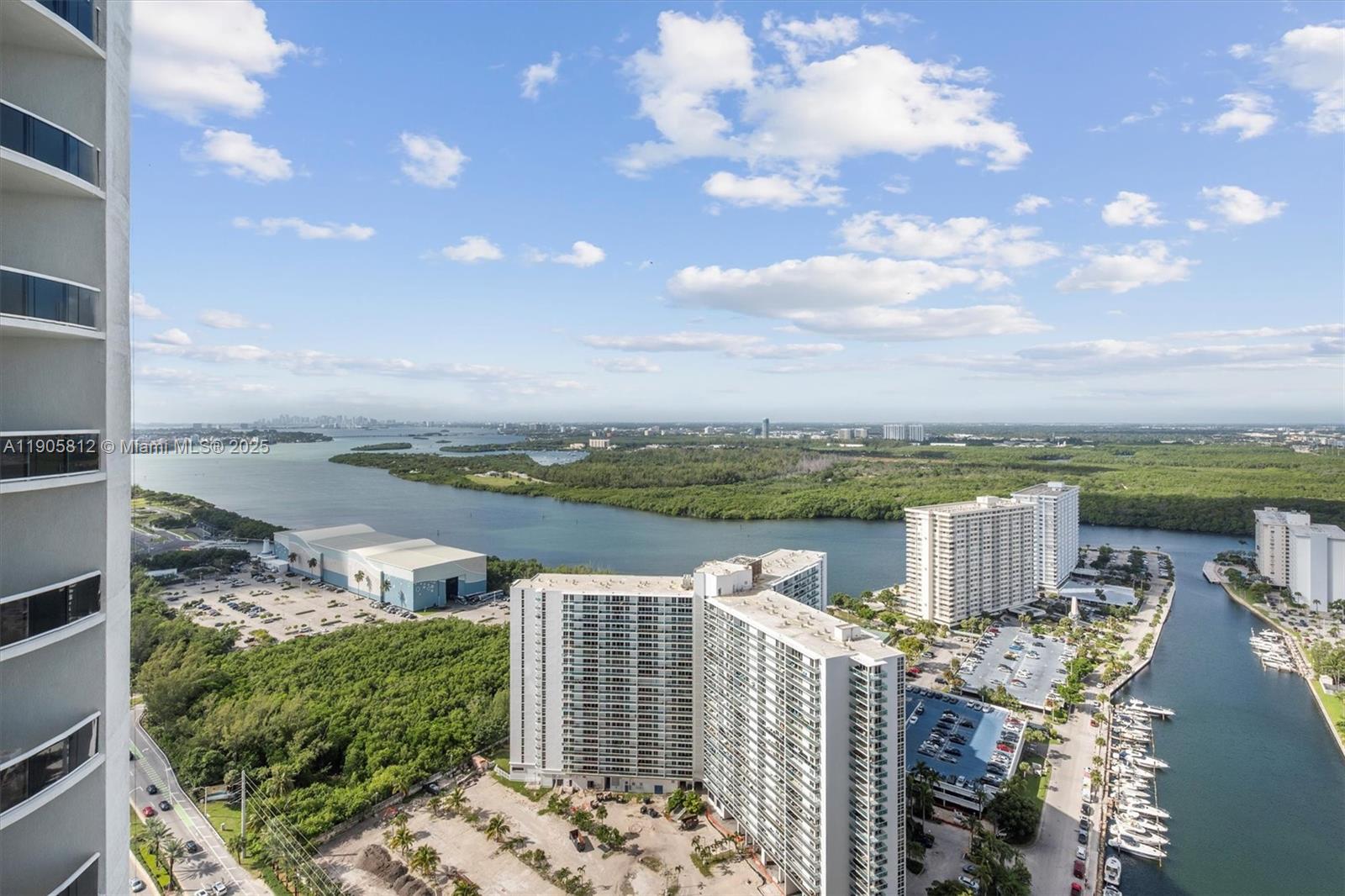 See details 3405 2 / 2 1463 sq. ft. $ 2025-10-30 0 Photo