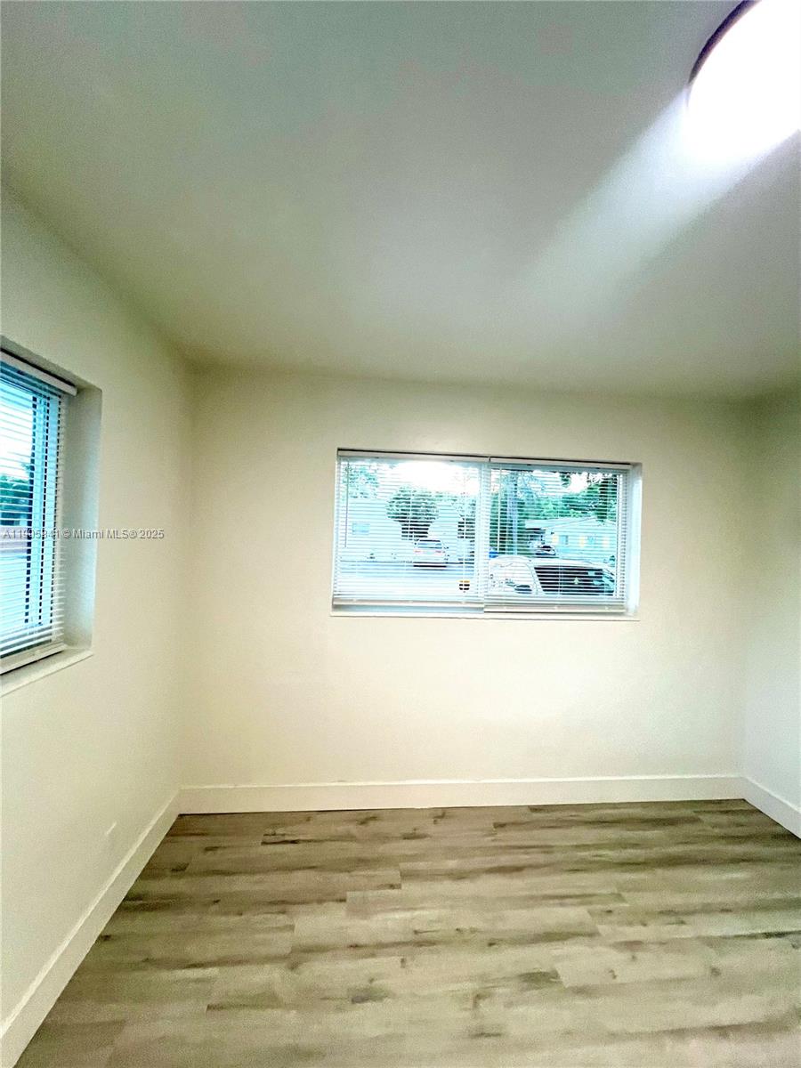   /  1382 sq. ft. $ 2025-10-31 0 Photo