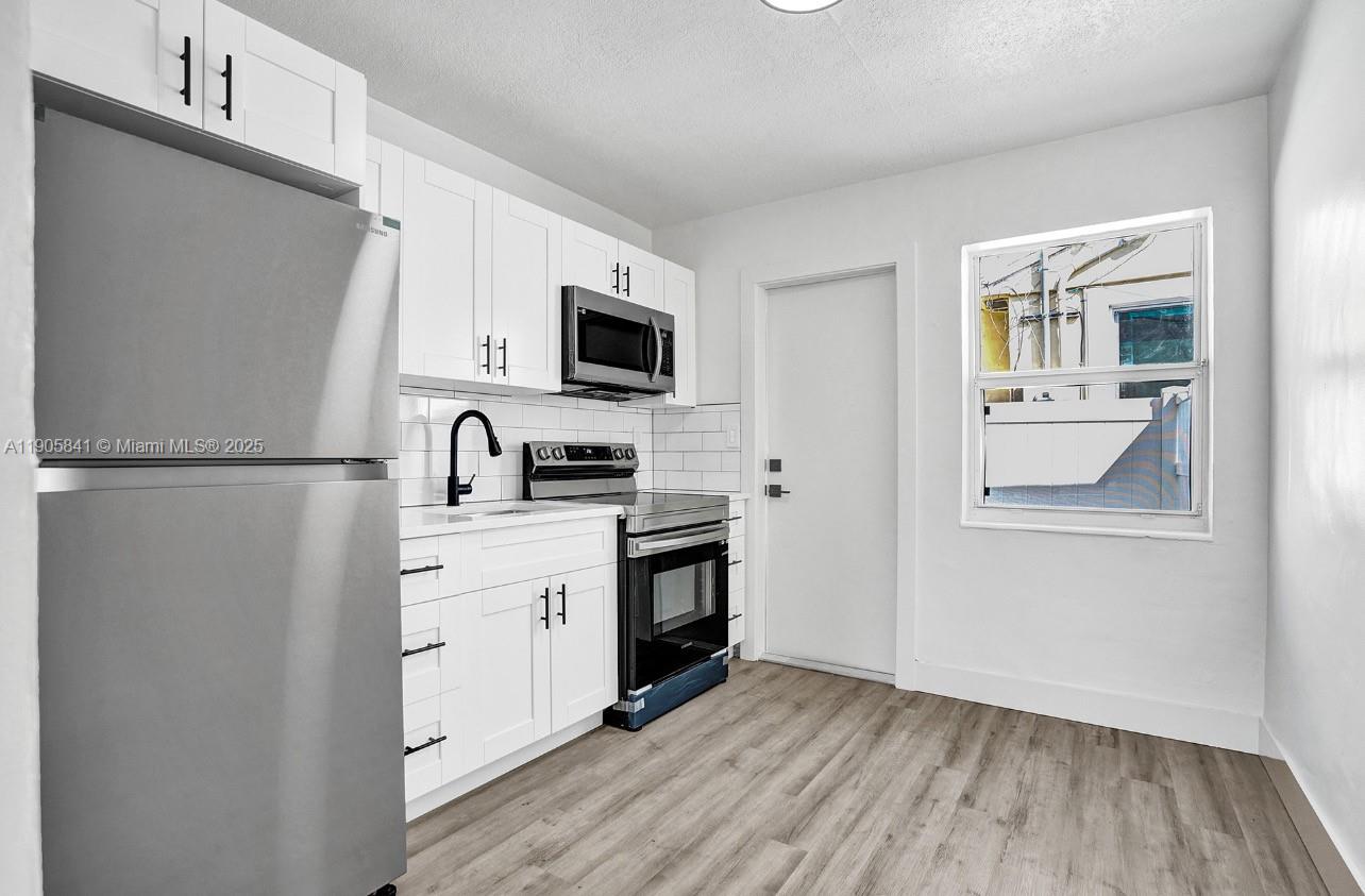   /  1382 sq. ft. $ 2025-10-31 0 Photo