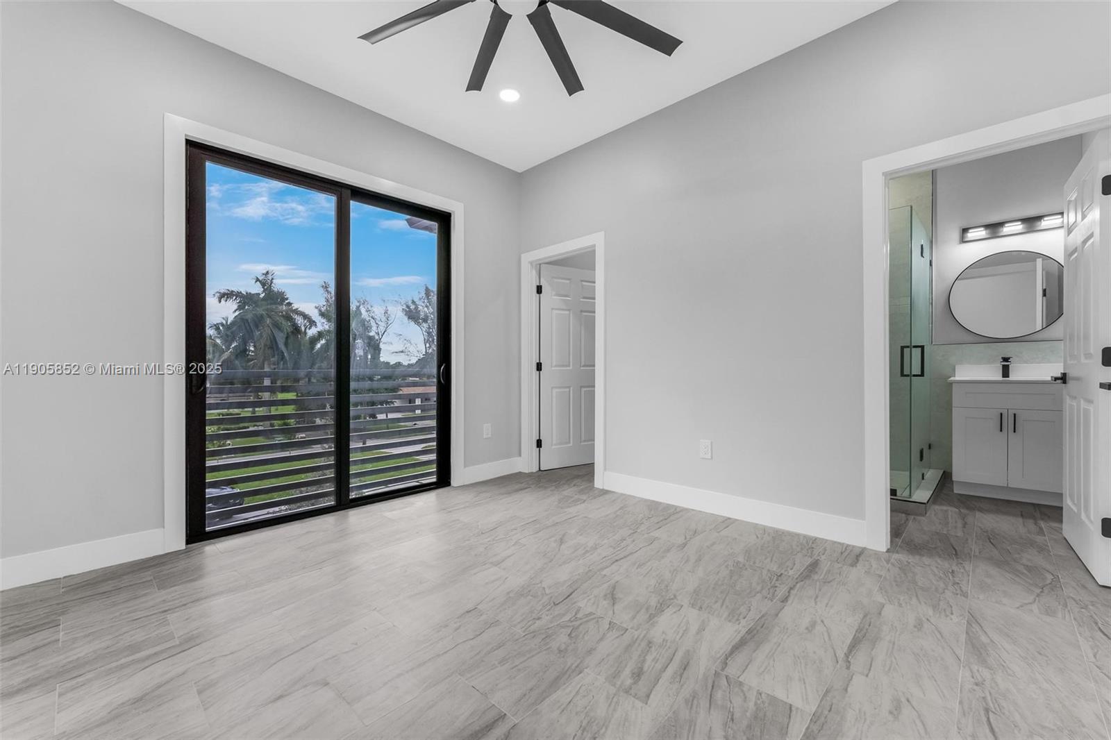 See details / 4337 sq. ft. $ 2025-10-31 0 Photo