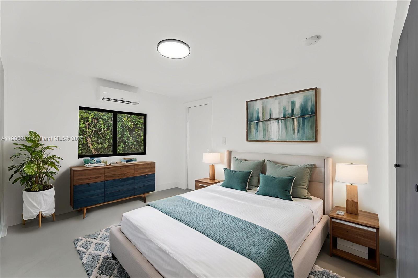   /  1600 sq. ft. $ 2025-10-31 0 foto