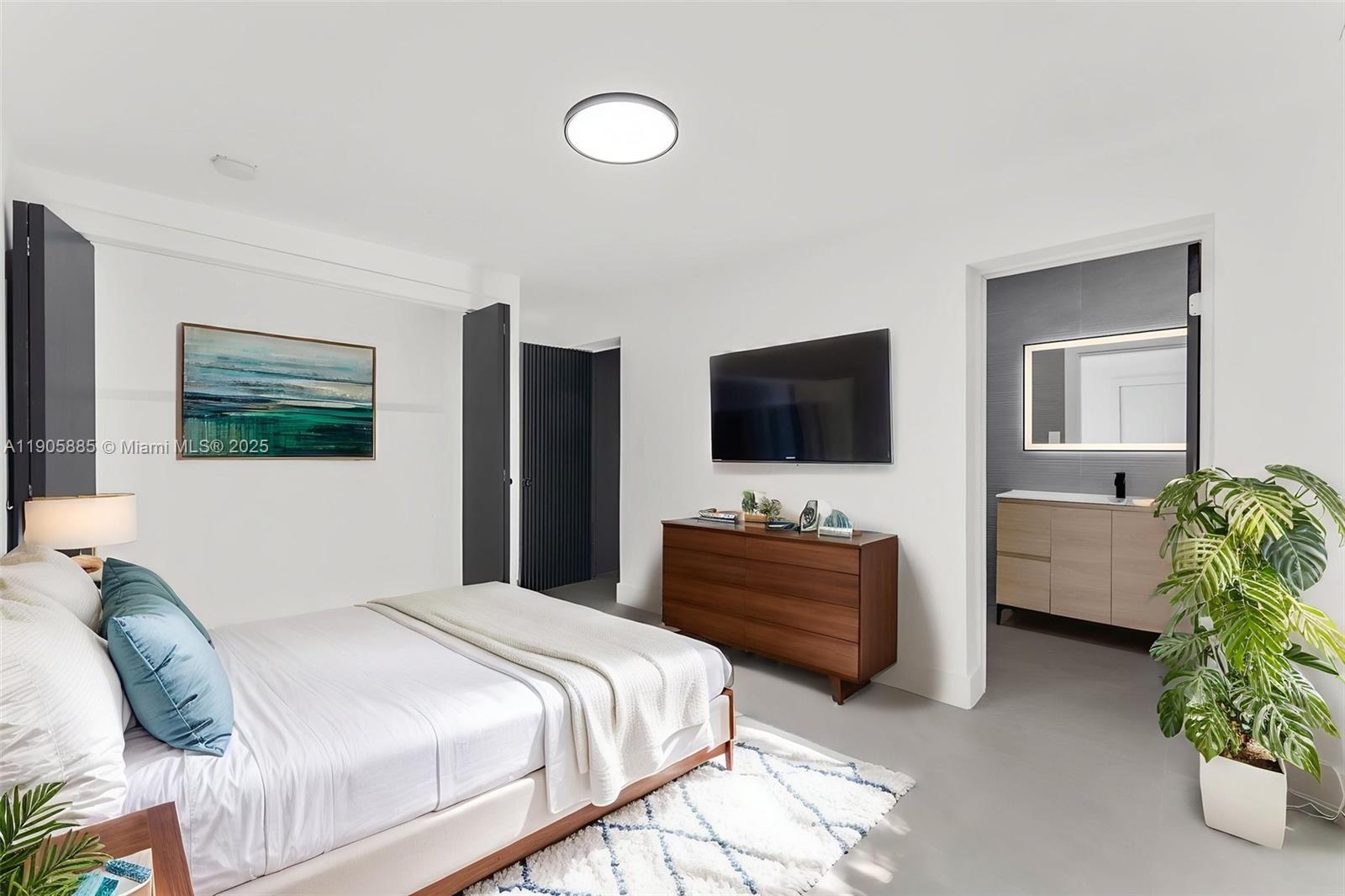   /  1600 sq. ft. $ 2025-10-31 0 foto