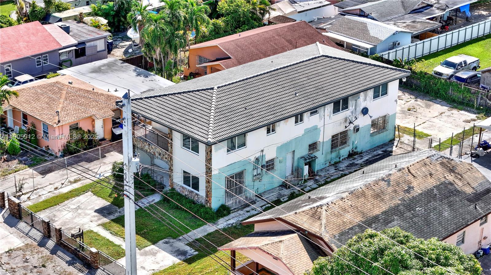 See details   /  3380 sq. ft. $ 2025-10-31 0 Photo