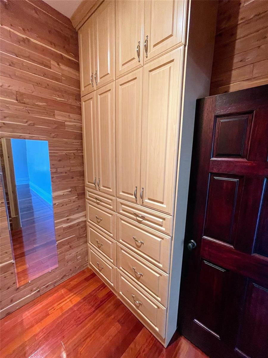   / 0 3800 sq. ft. $ 2026-06-19 0 foto