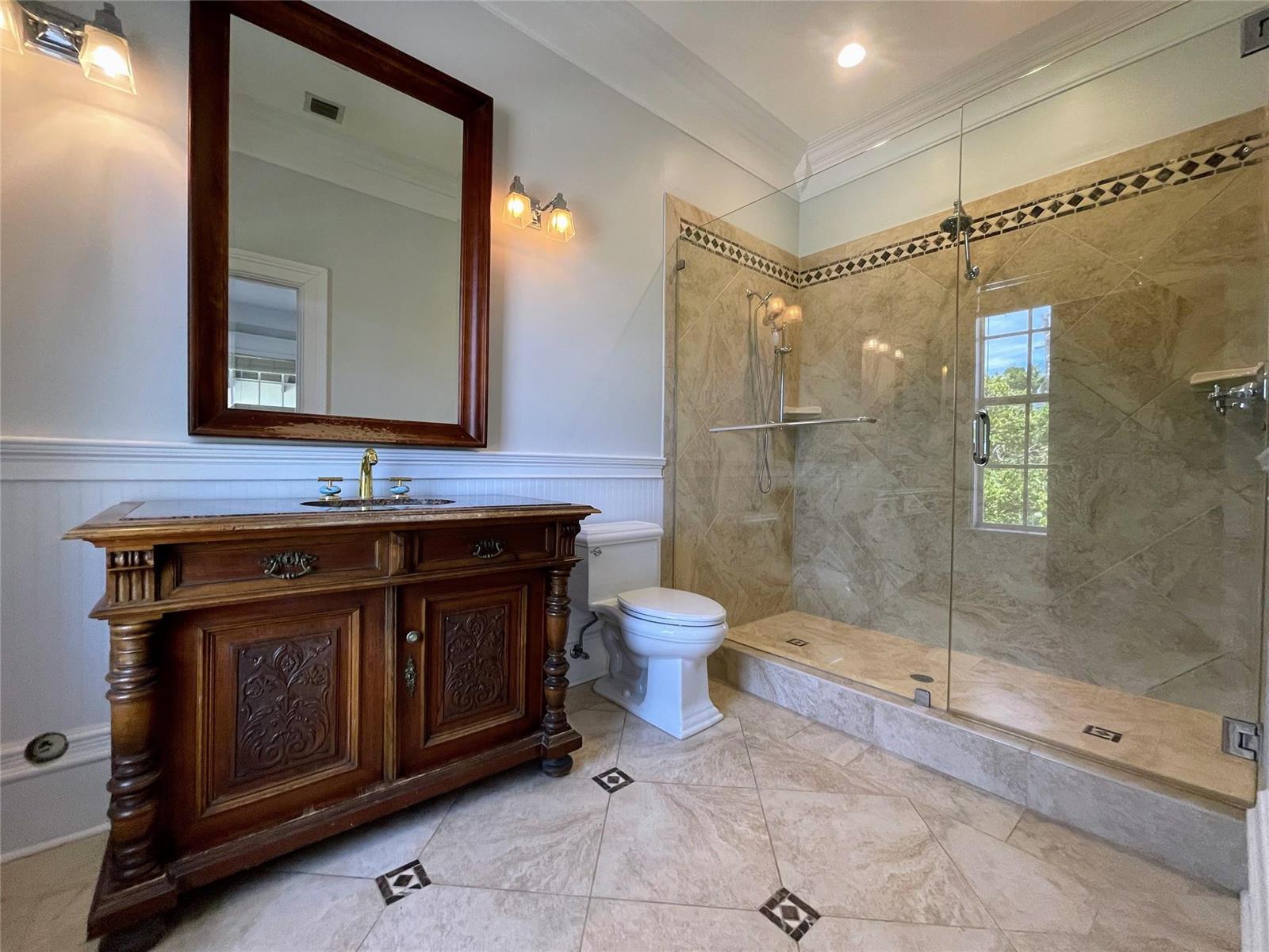   / 0 3800 sq. ft. $ 2026-06-19 0 foto