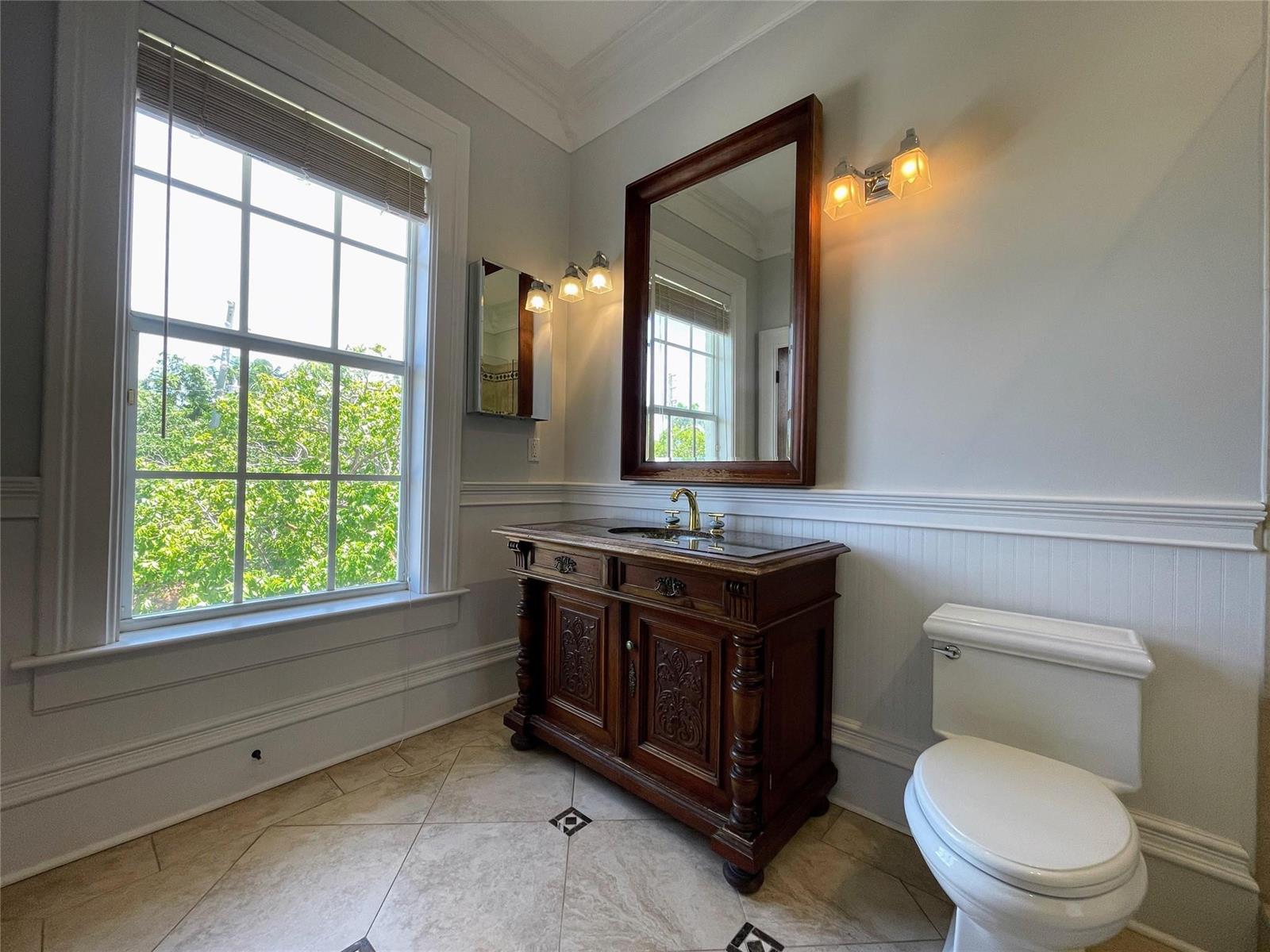   / 0 3800 sq. ft. $ 2026-06-19 0 foto
