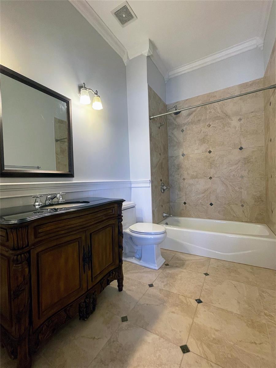   / 0 3800 sq. ft. $ 2026-06-19 0 foto