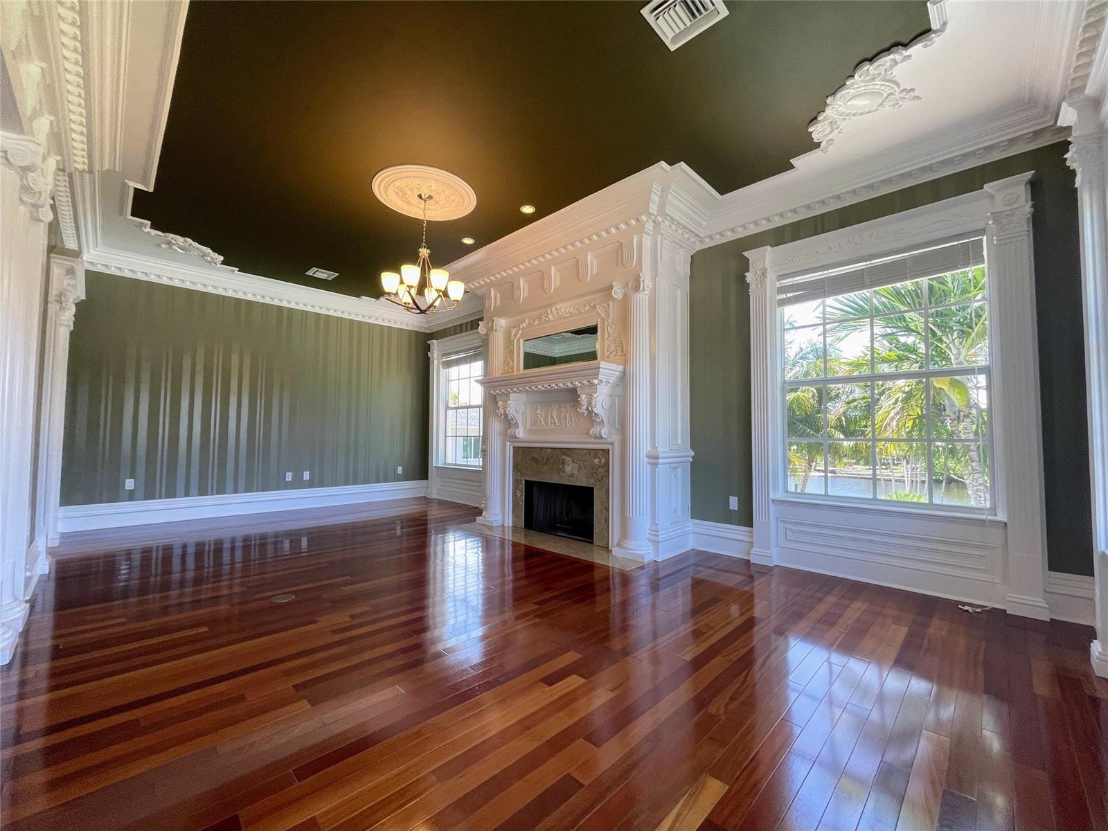   / 0 3800 sq. ft. $ 2026-06-19 0 foto