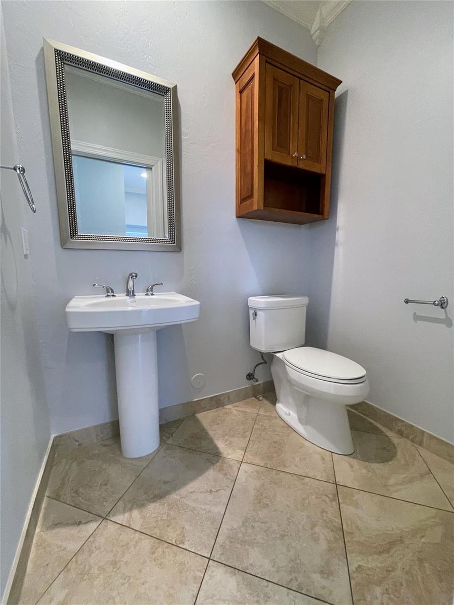   / 0 3800 sq. ft. $ 2026-06-19 0 foto