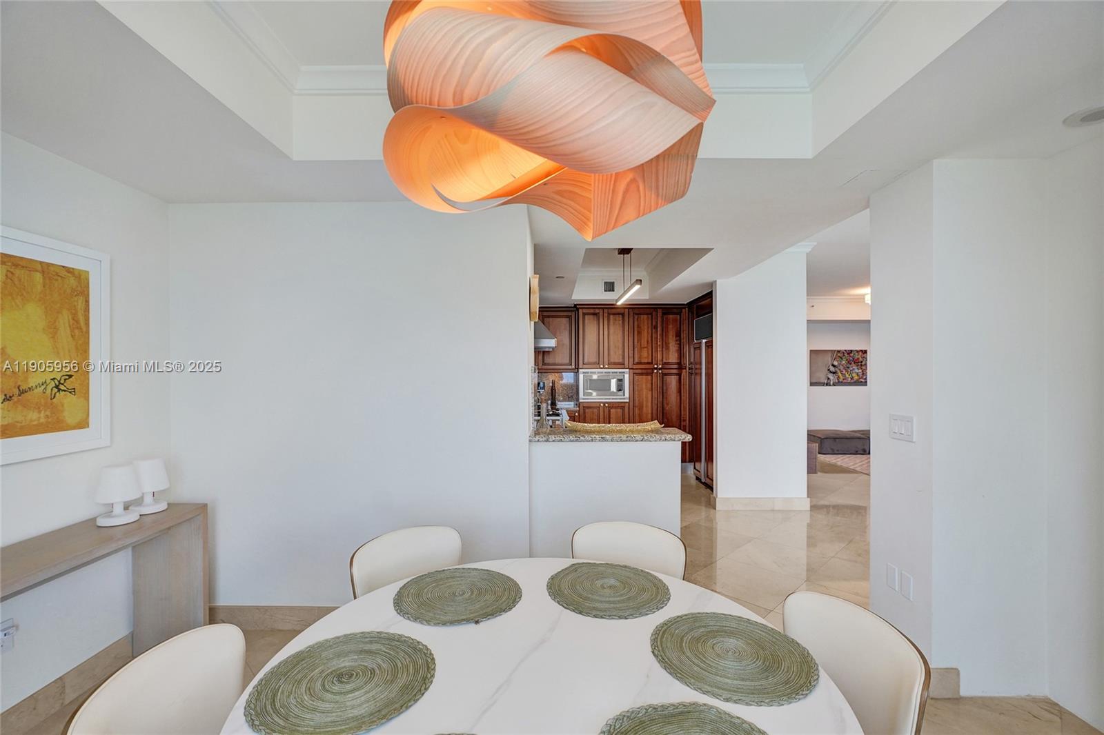 2605 3 / 3 2214 sq. ft. $ 2025-10-31 0 Photo