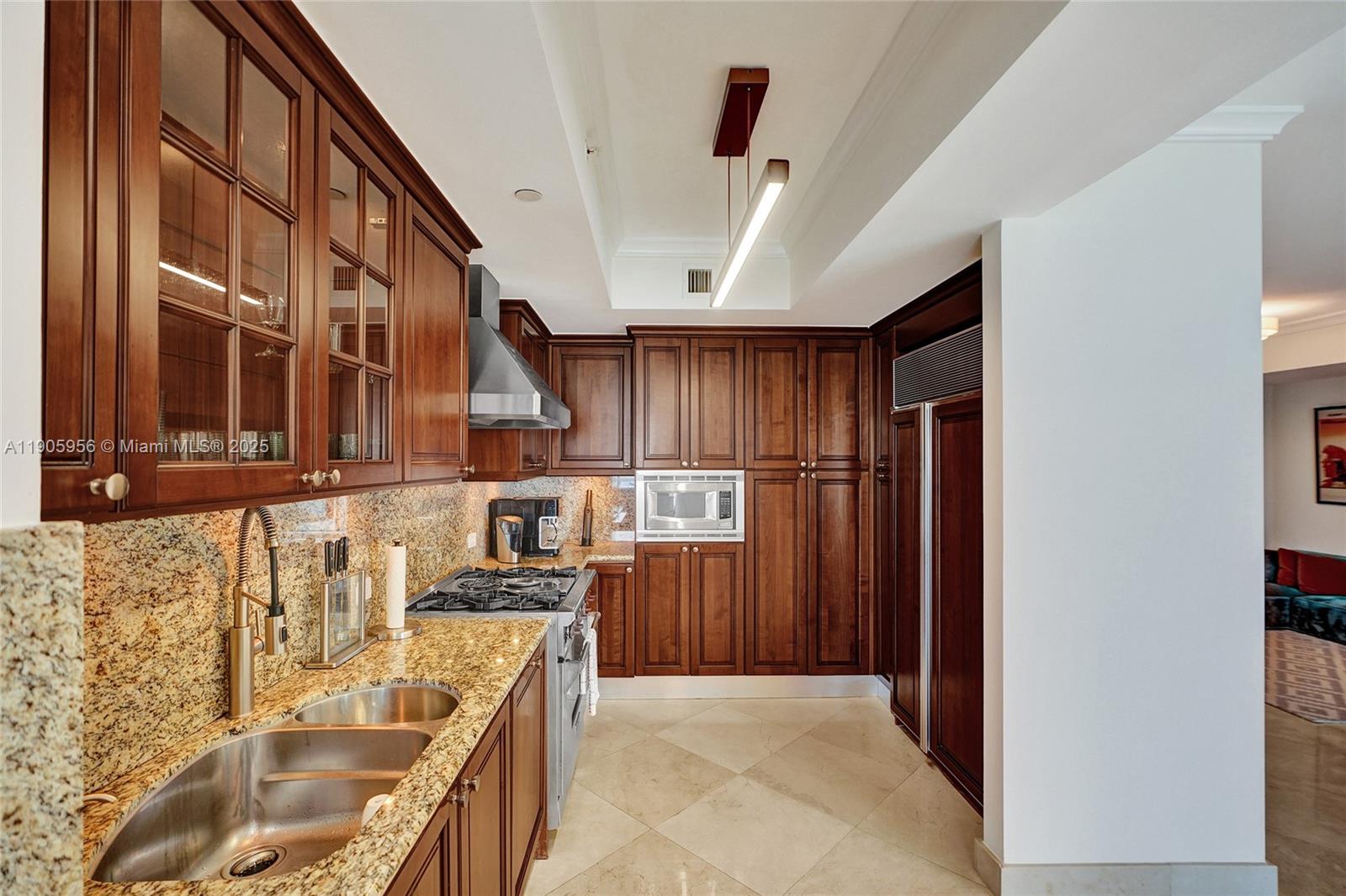 2605 3 / 3 2214 sq. ft. $ 2025-10-31 0 Photo