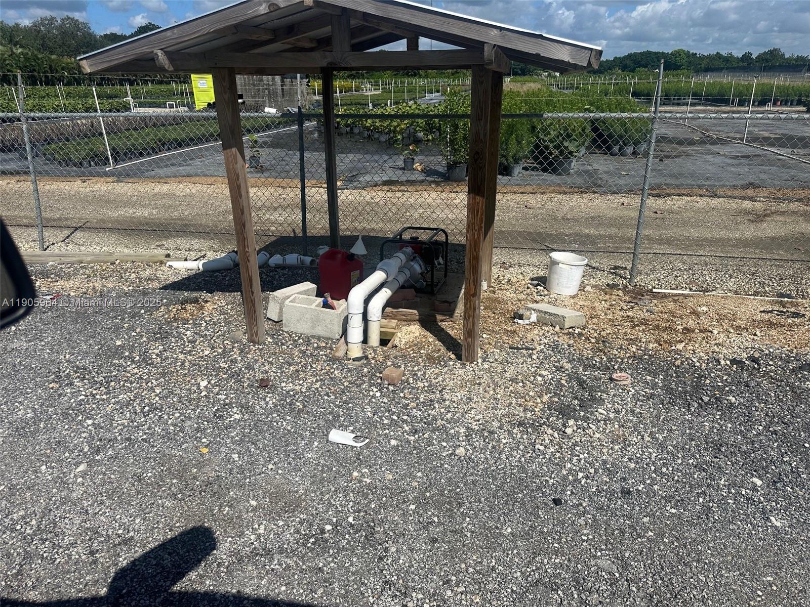 See details / sq. ft. $ 2025-10-31 0 Photo