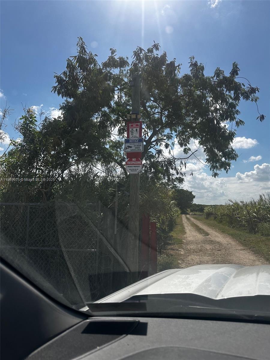 See details / sq. ft. $ 2025-10-31 0 Photo