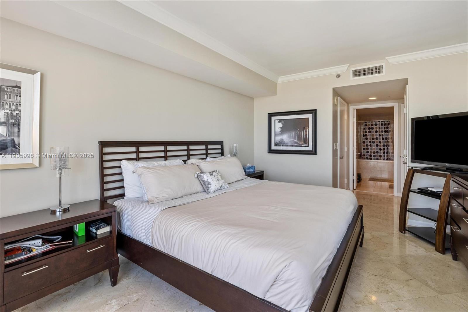 See details 4007 3 / 3 1571 sq. ft. $ 2025-10-31 0 Photo