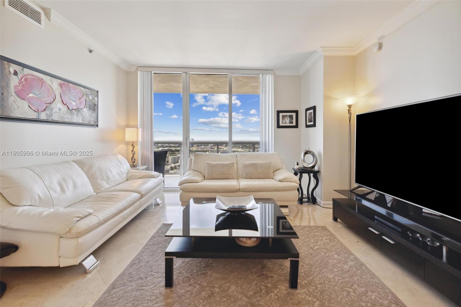 See details 4007 3 / 3 1571 sq. ft. $ 2025-10-31 0 Photo