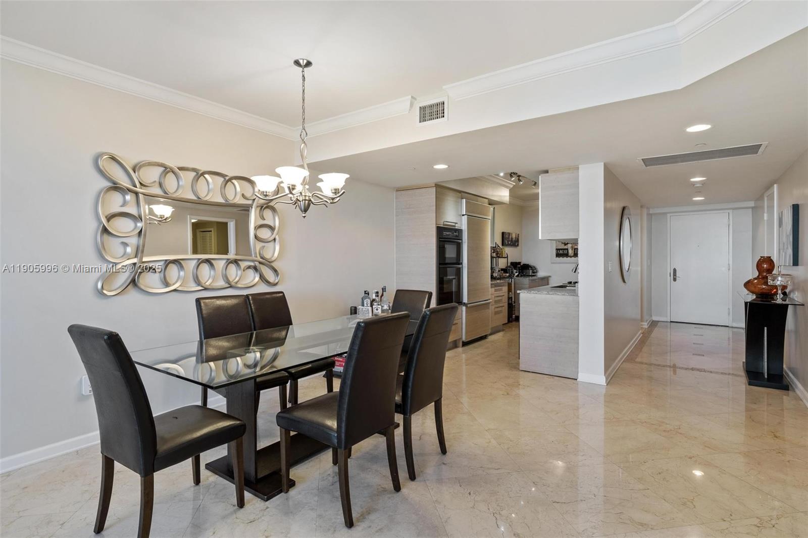 See details 4007 3 / 3 1571 sq. ft. $ 2025-10-31 0 Photo