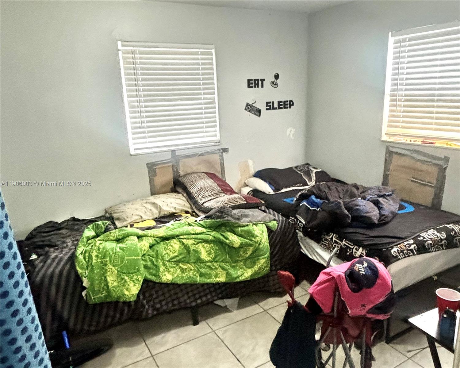 See details   /  1928 sq. ft. $ 2025-10-31 0 Photo