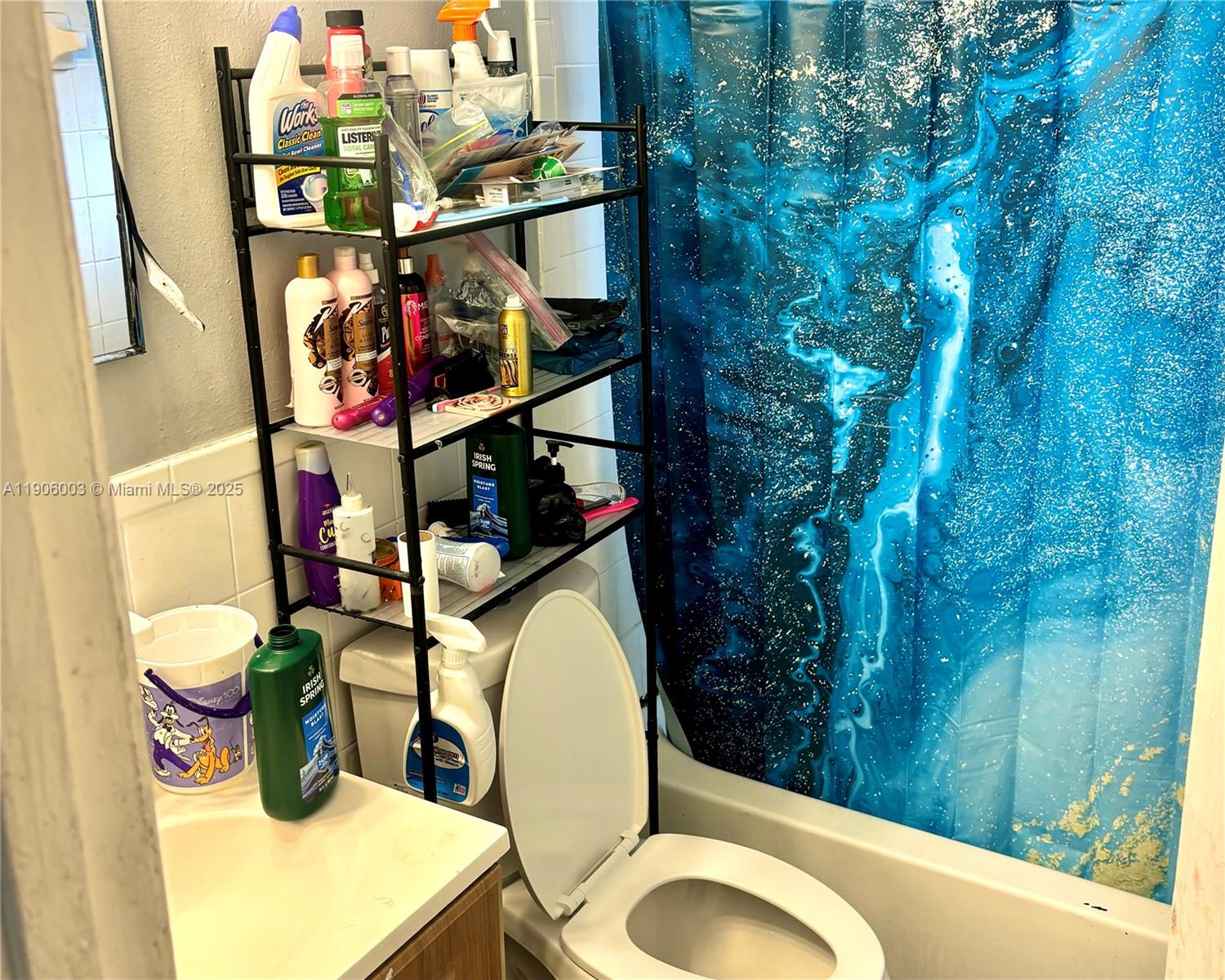 See details   /  1928 sq. ft. $ 2025-10-31 0 Photo