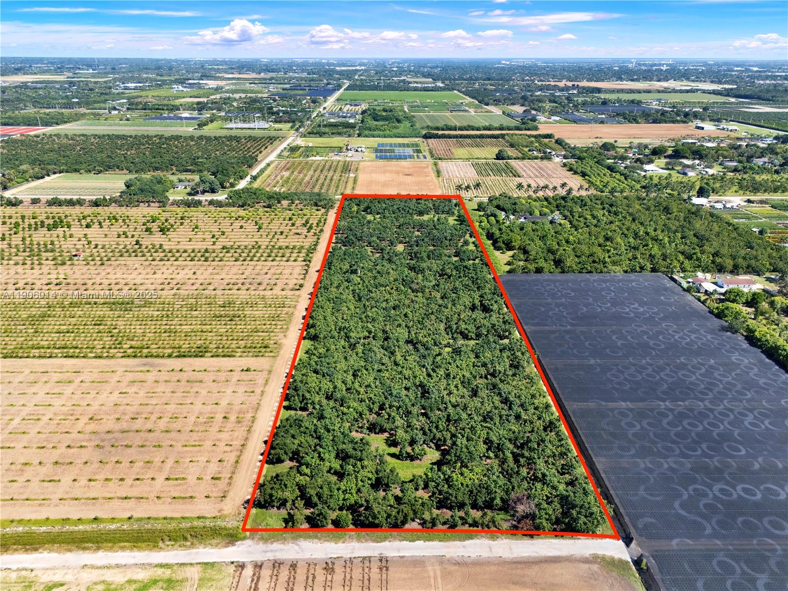 See details / sq. ft. $ 2025-10-31 0 Photo