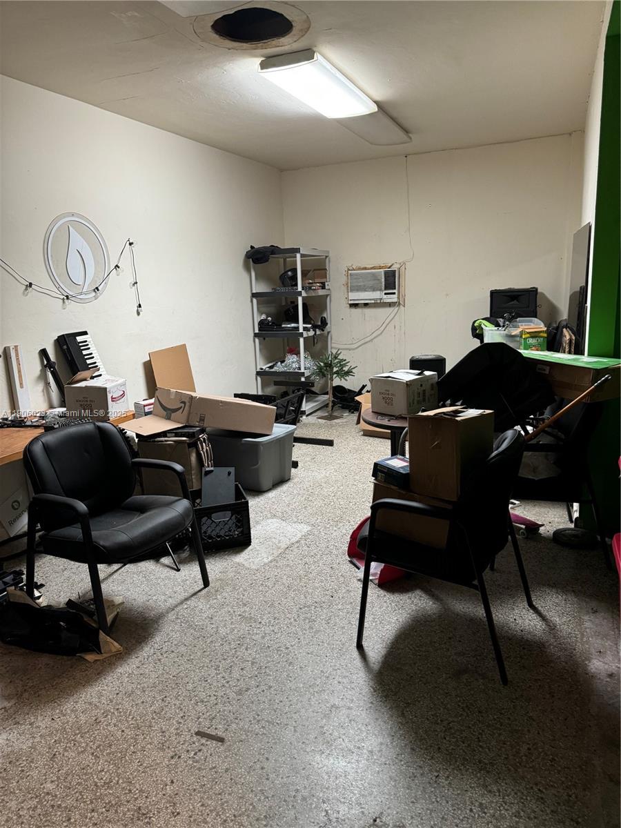 Ver detalles   /   sq. ft. $ 2025-10-31 0 foto